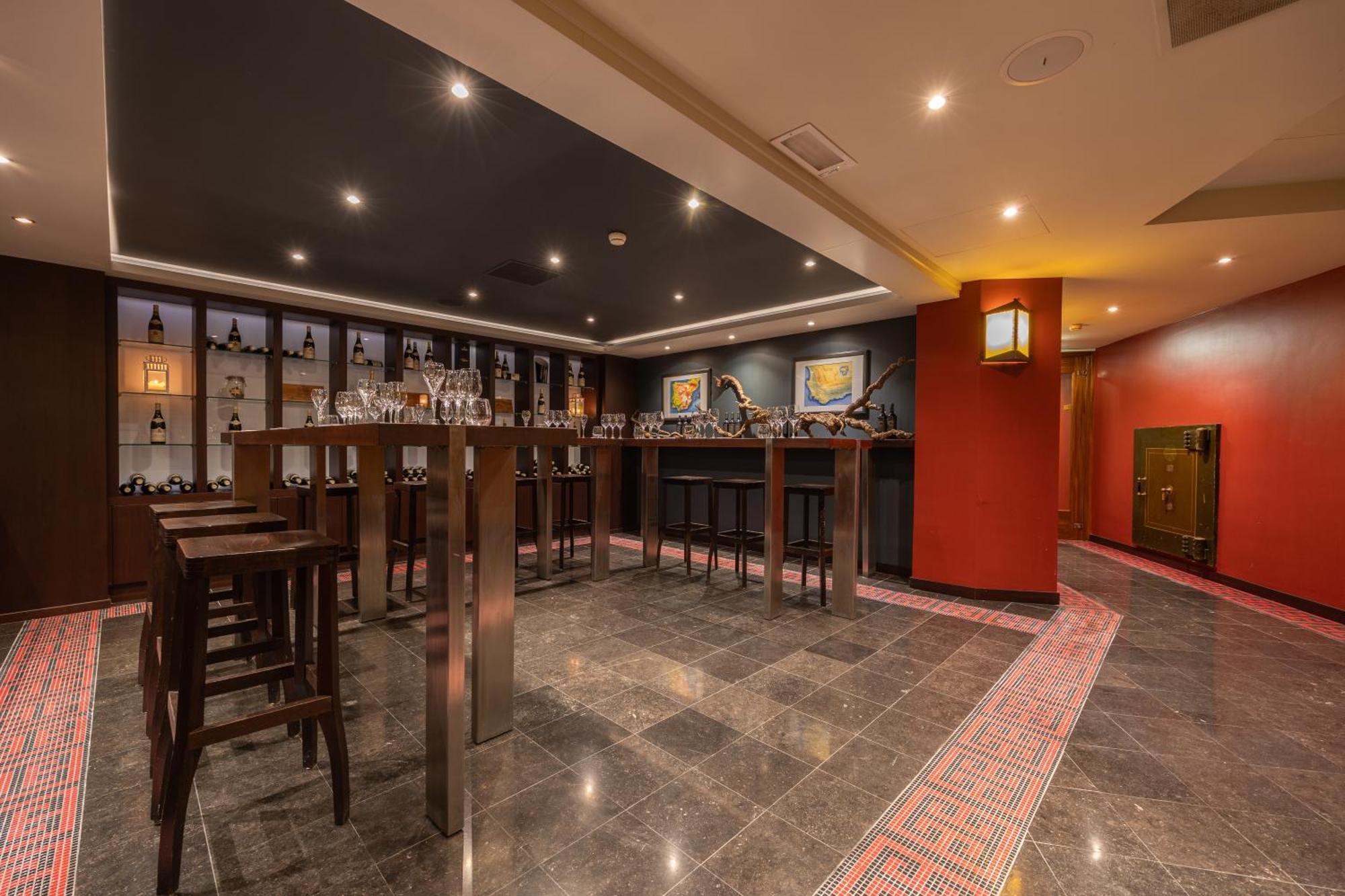 Hotel Grand Amrath 5*