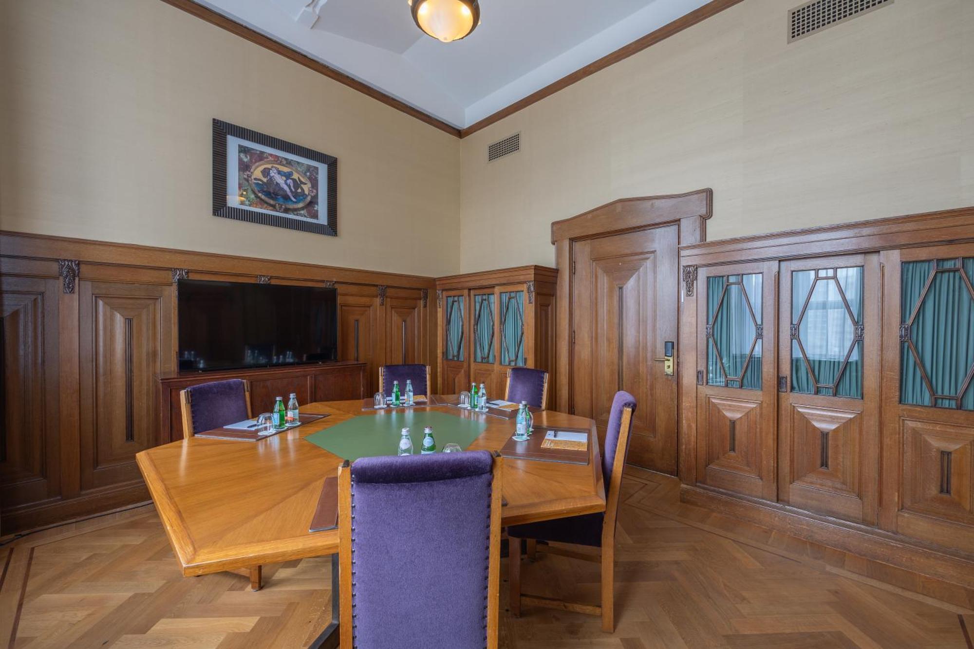 Hotel Grand Amrath 5*