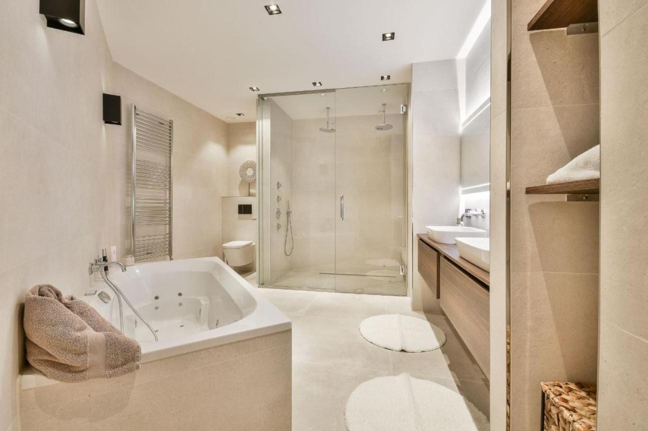 Apartment Elegant Oasis In The Heart Of Amsterdam