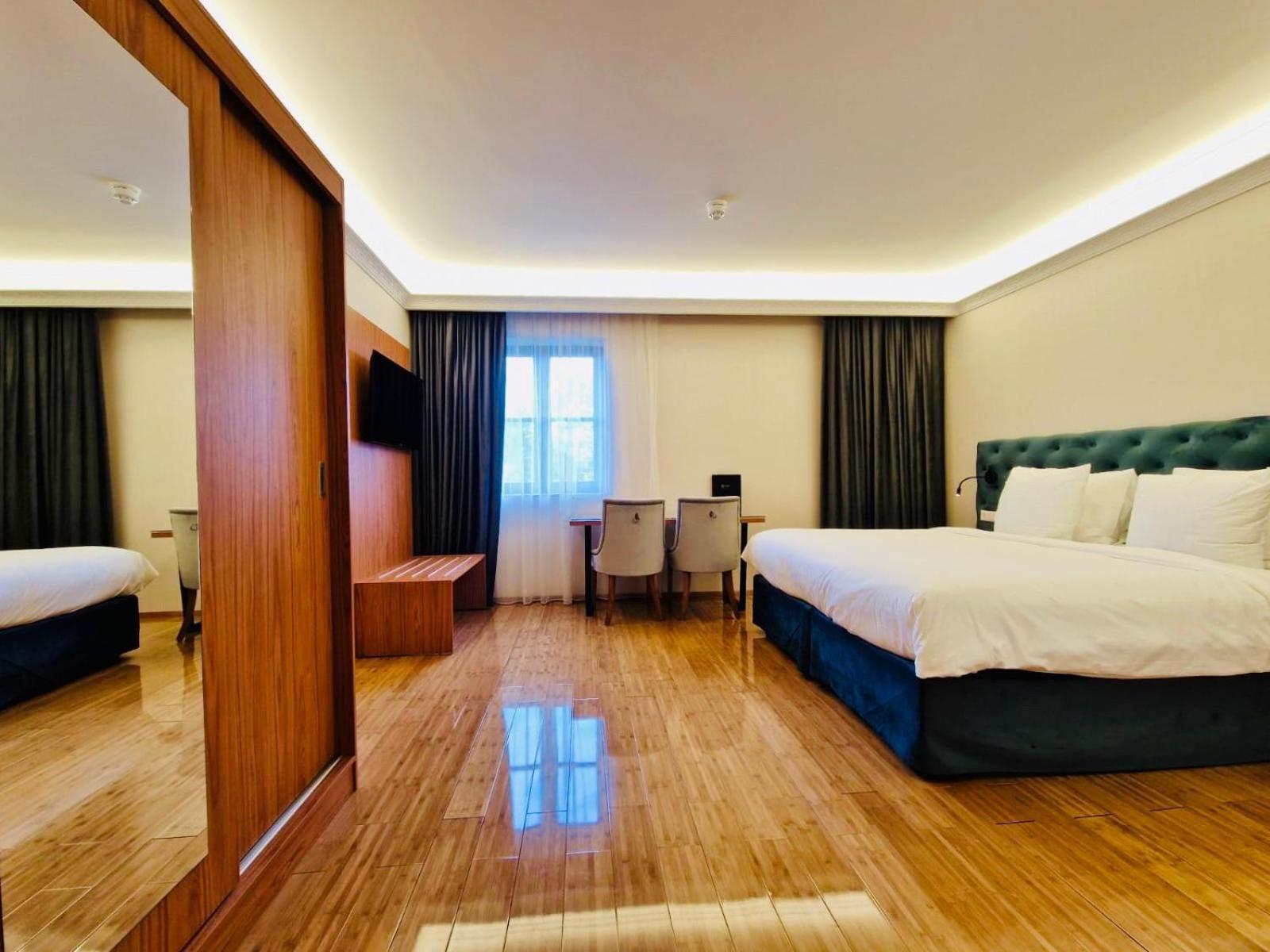 Chasse Residency Hotel