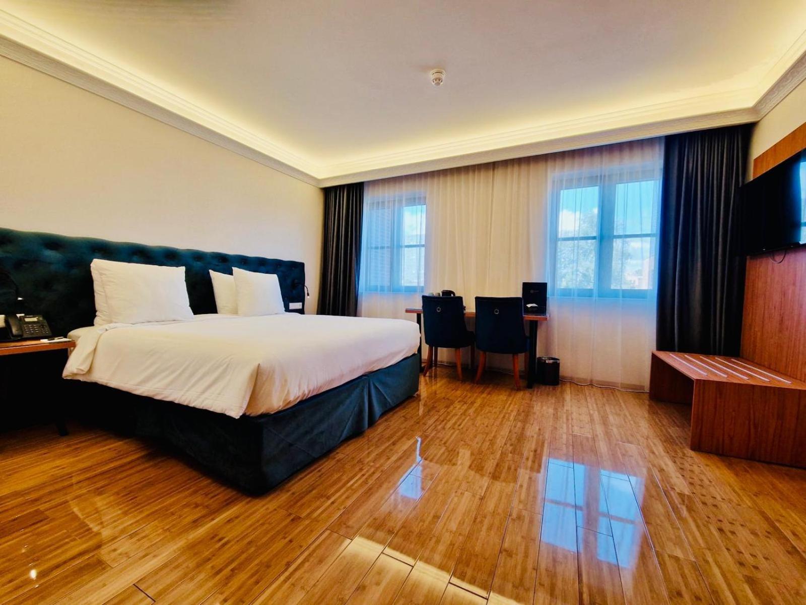 Hotel Chasse Residency 4*