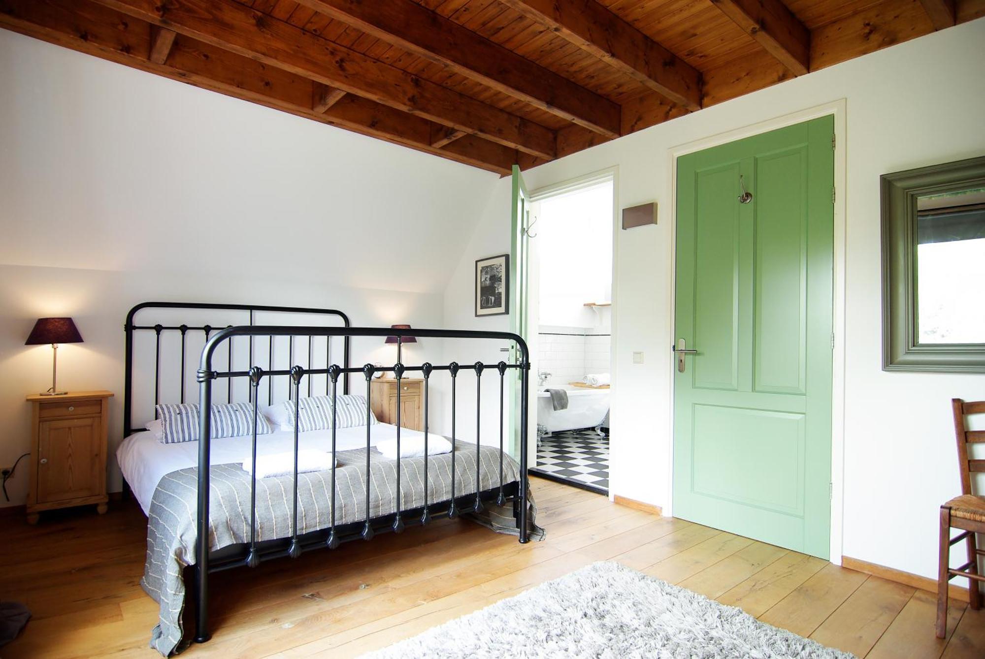 Homestay Tranquil Wooden House With Free Parking Amsterdam