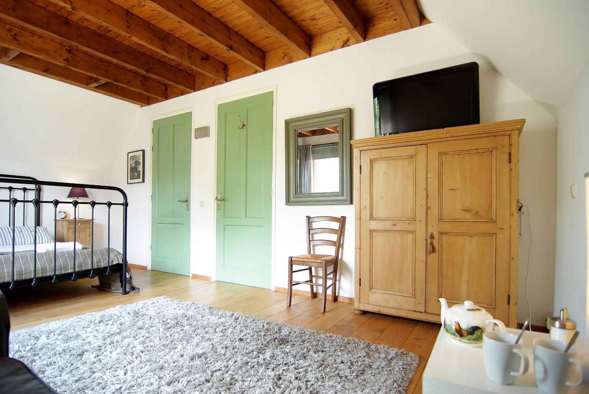Homestay Tranquil Wooden House With Free Parking Amsterdam