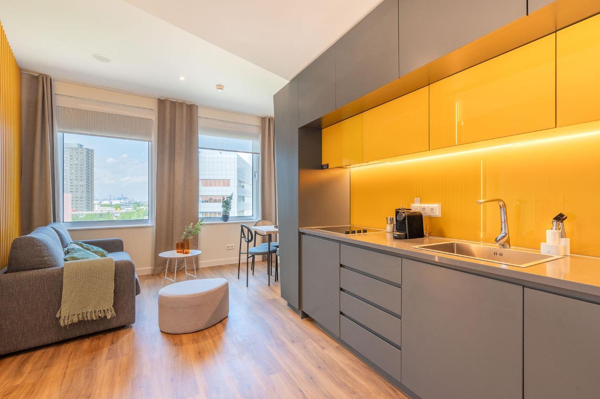 Limehome Gatwickstraat Apartment *