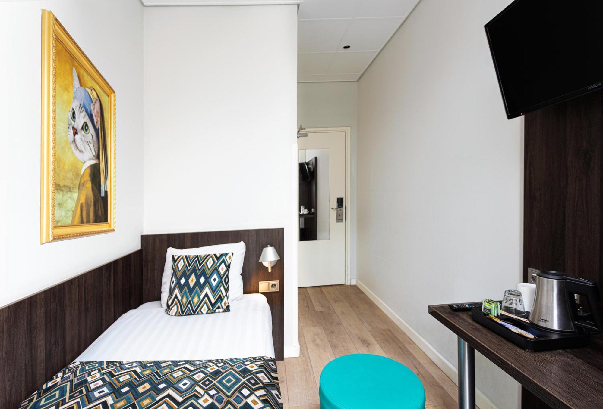 Damsquare Hotel