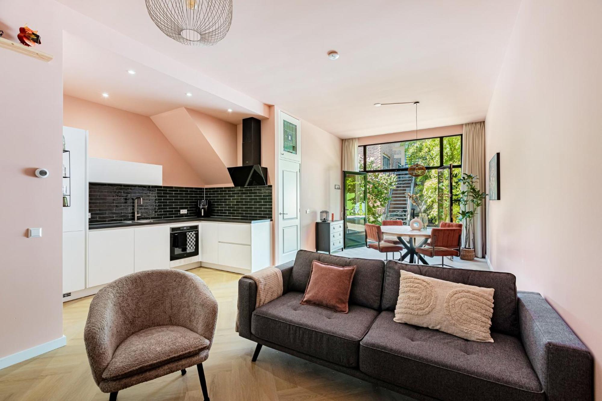 Stylish Next To The Amstel River- Unit F Amsterdam