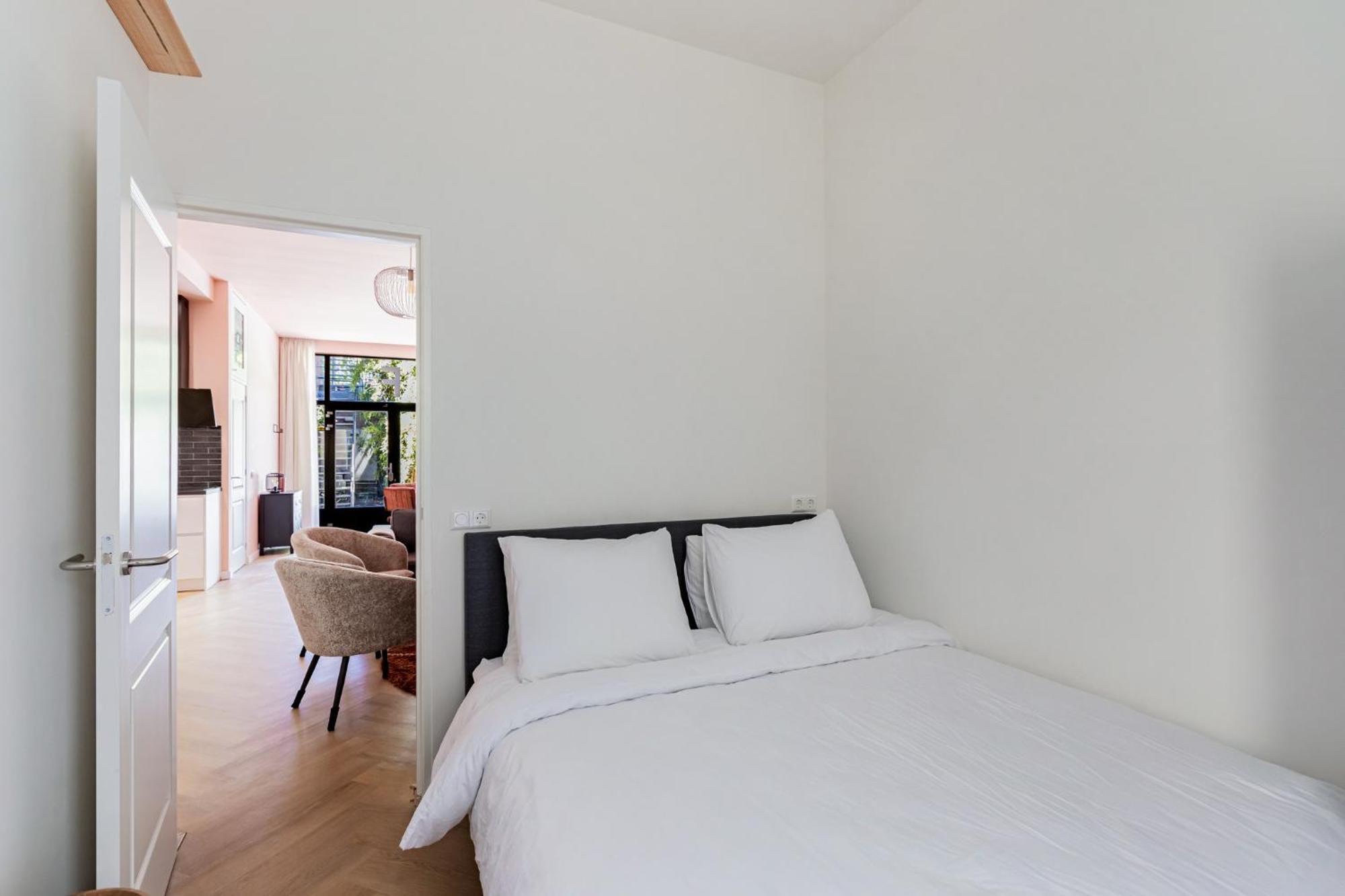 Stylish Next To The Amstel River- Unit F Apartment