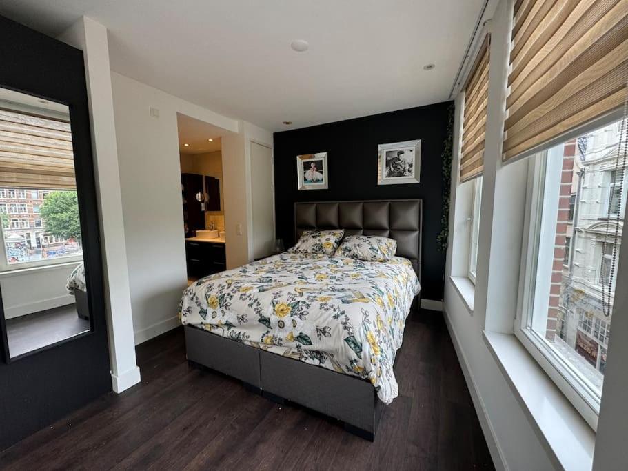 The Jolly Joker Apartment *
