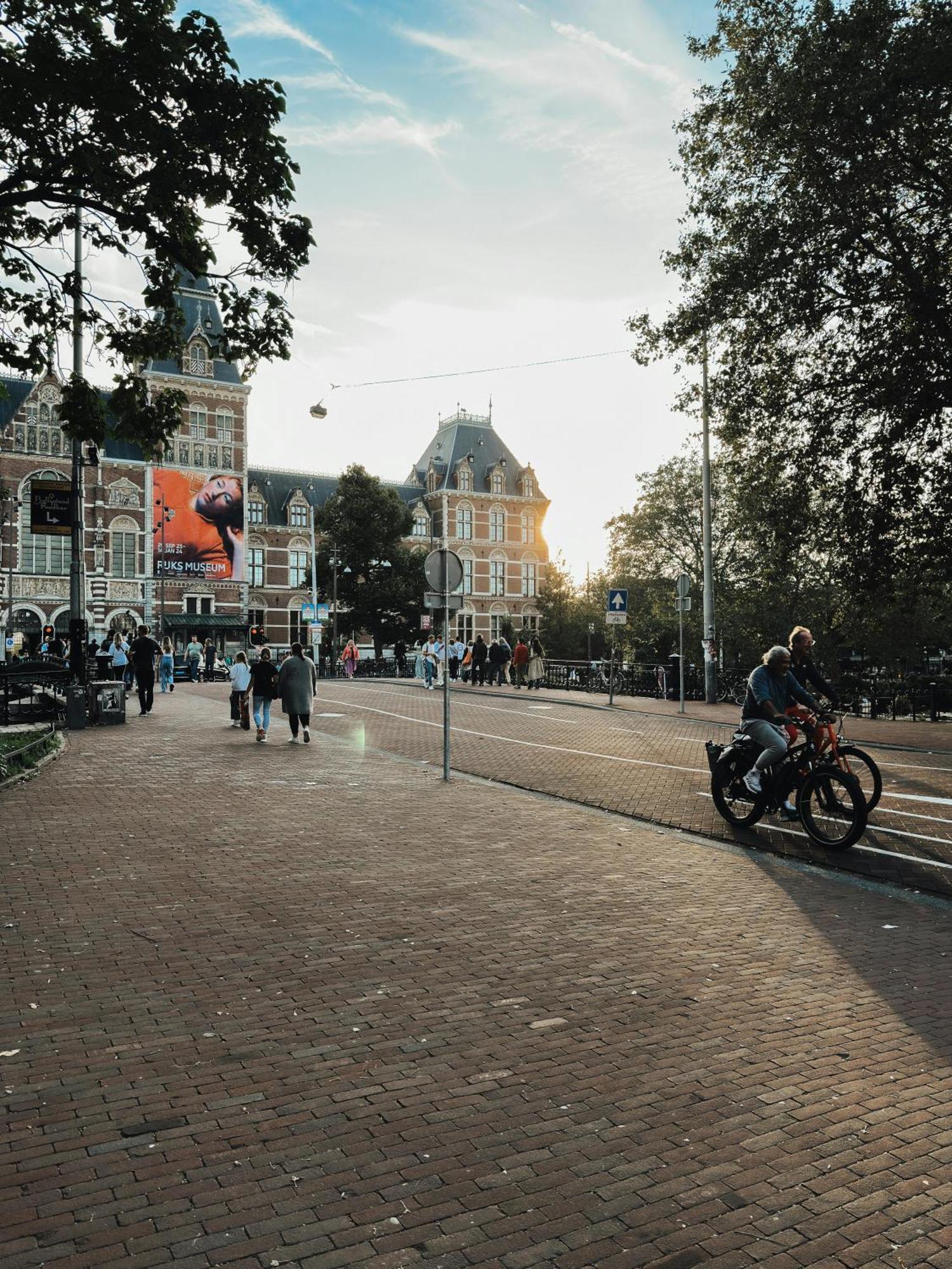 Couette-café Museum Square View *