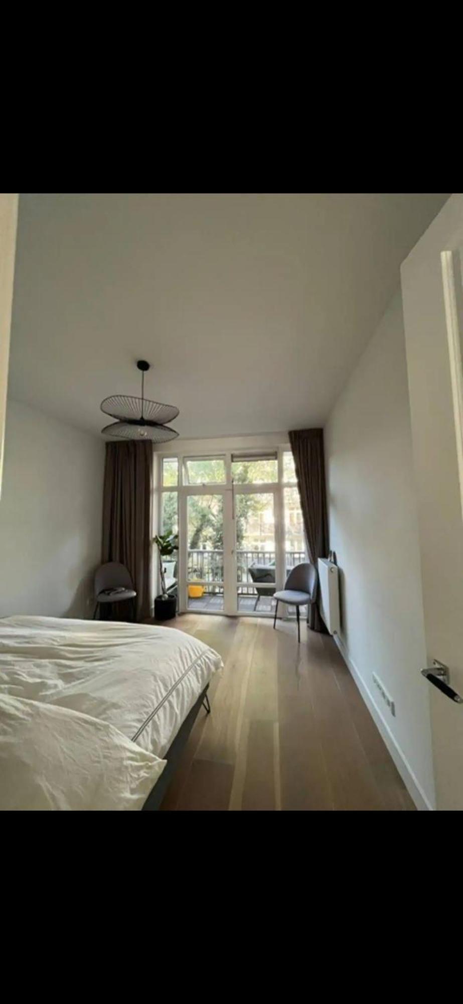 Apartment Fully Renovated Two Bedroom In The Centre Of