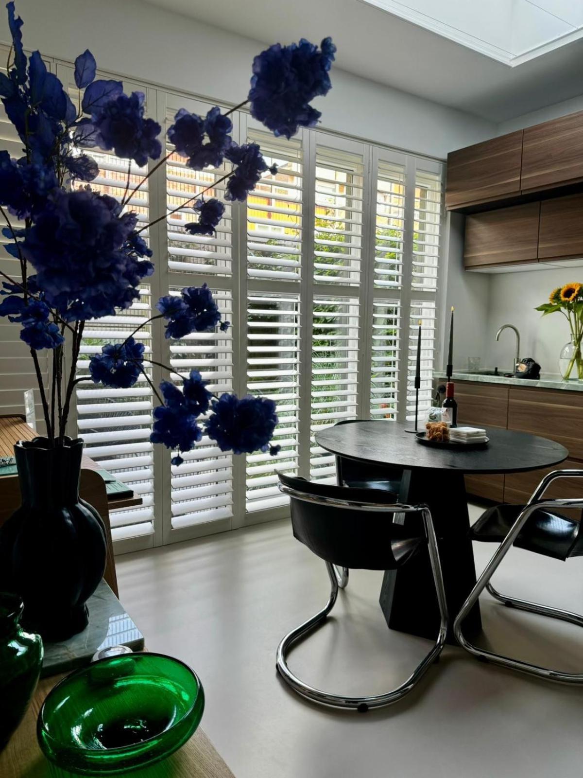 Bed & Breakfast Urban Oasis *