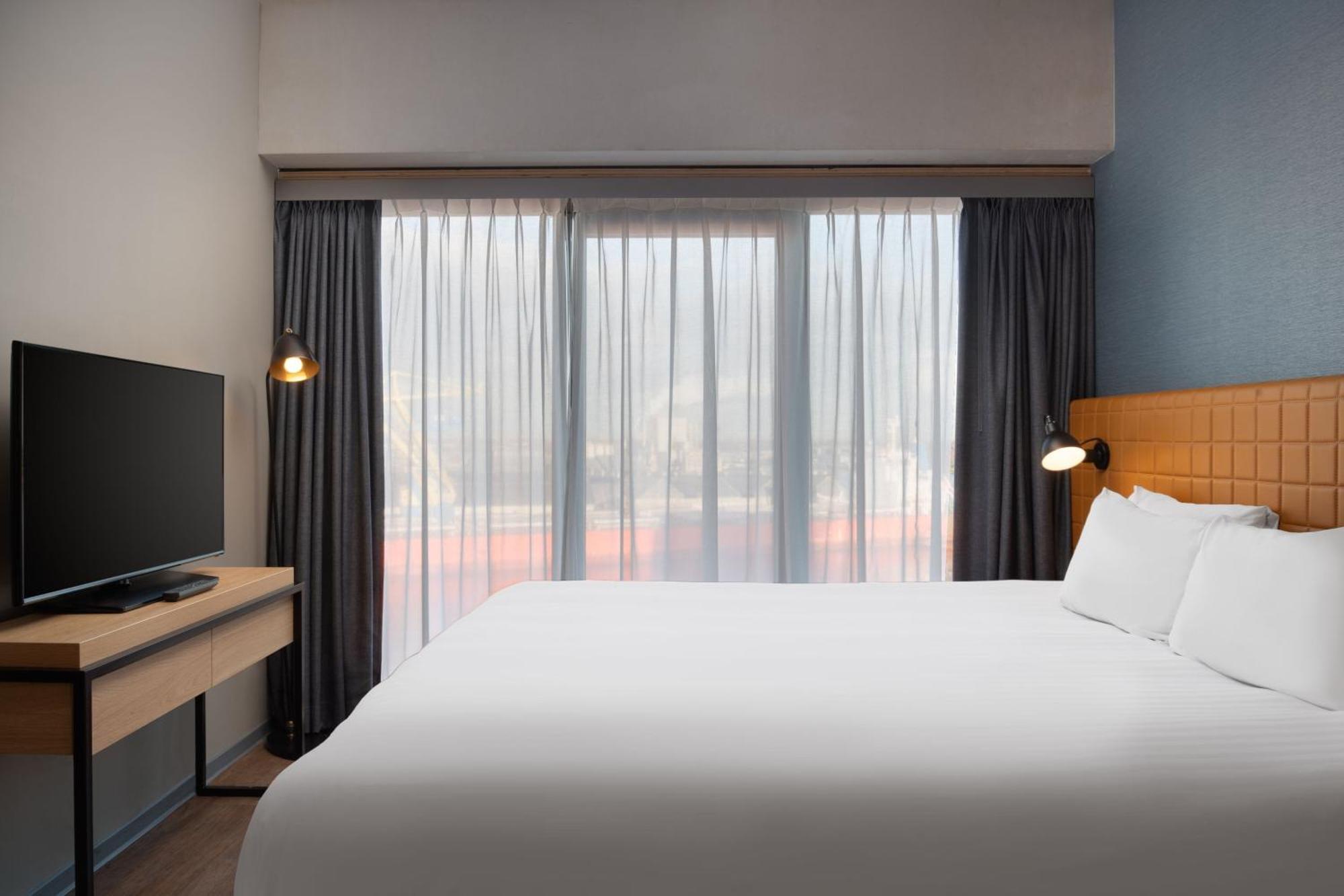 By Marriott Houthavens 4* Amesterdão