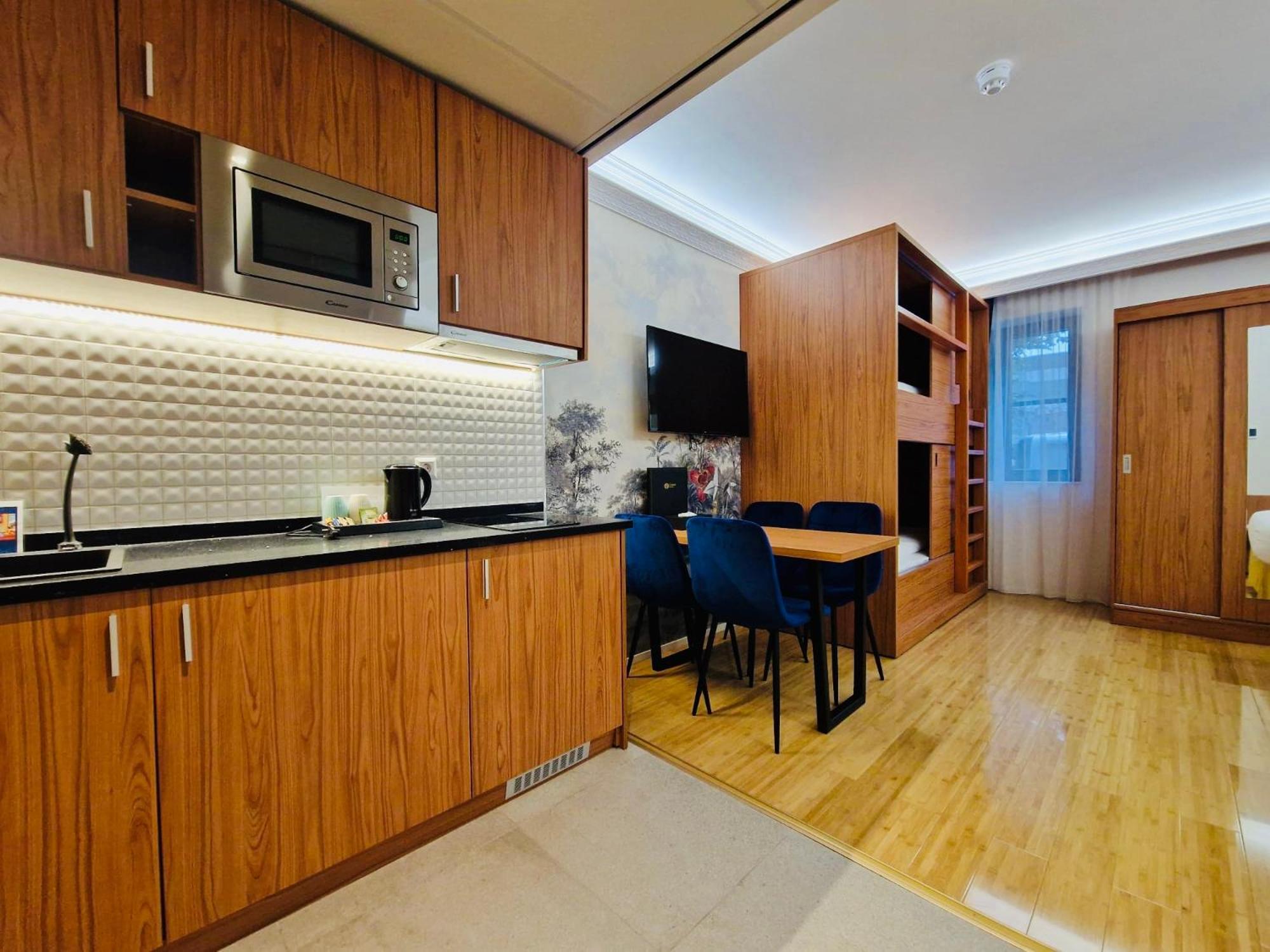 Hotel Chasse Residency 4*