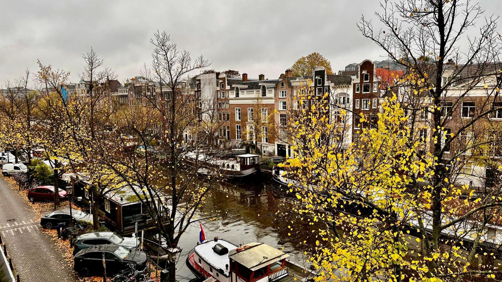 Apartment Canal Amsterdam