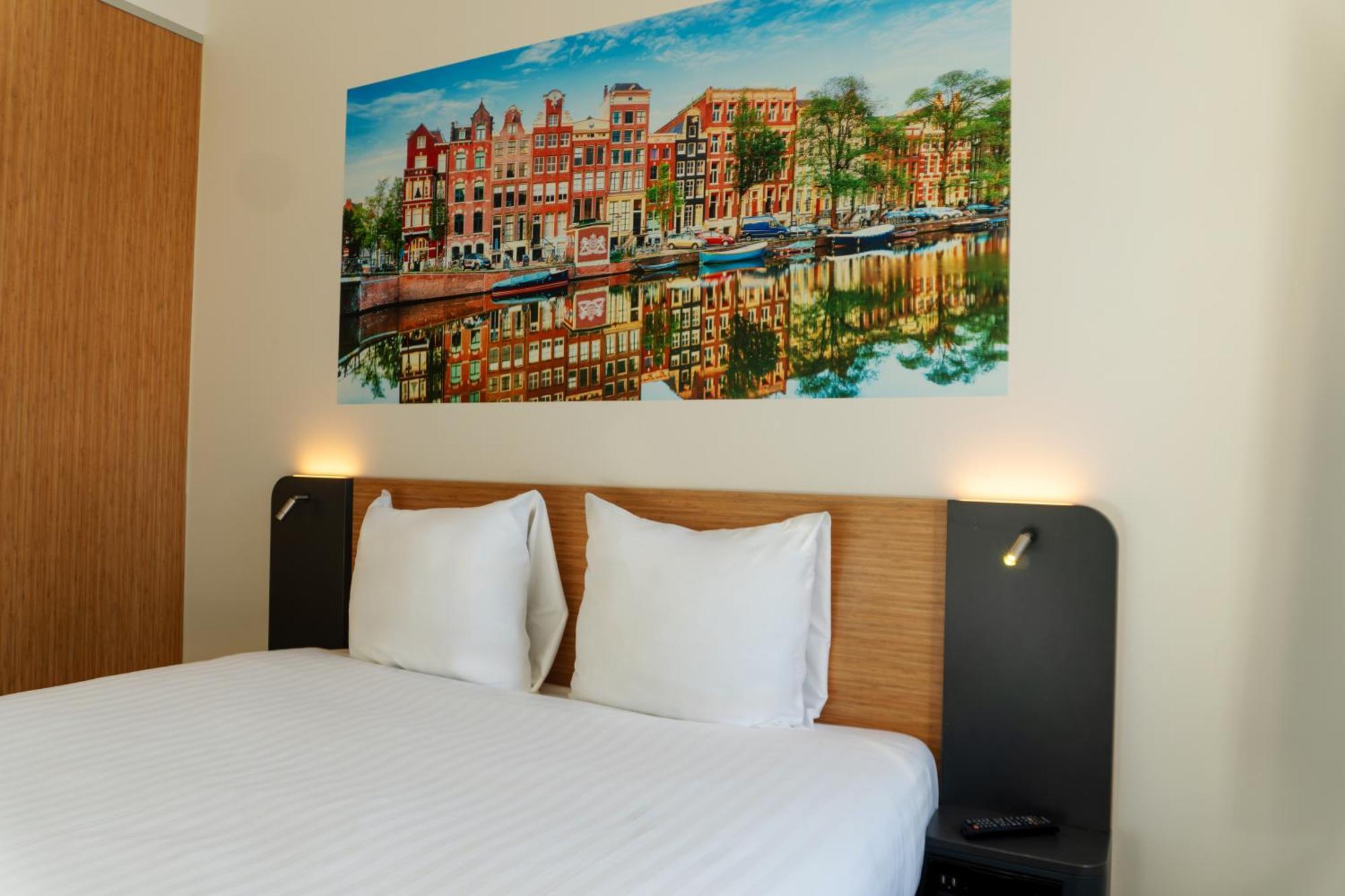 Easyhotel Arena Boulevard