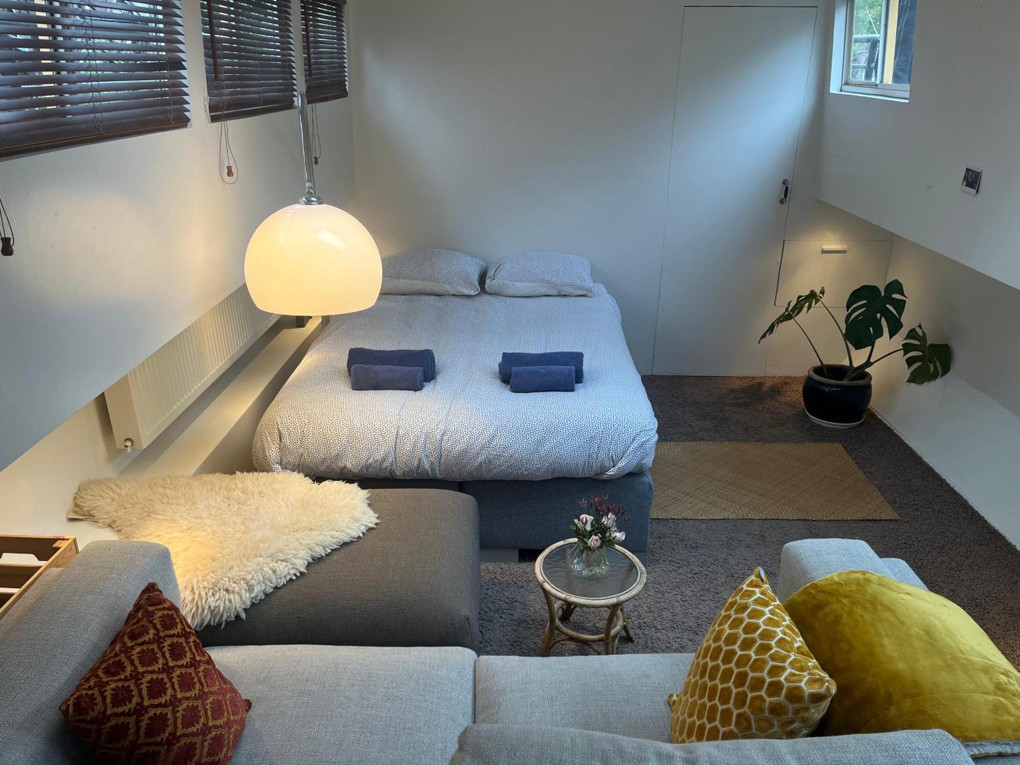 Homestay Woonboot Josja *