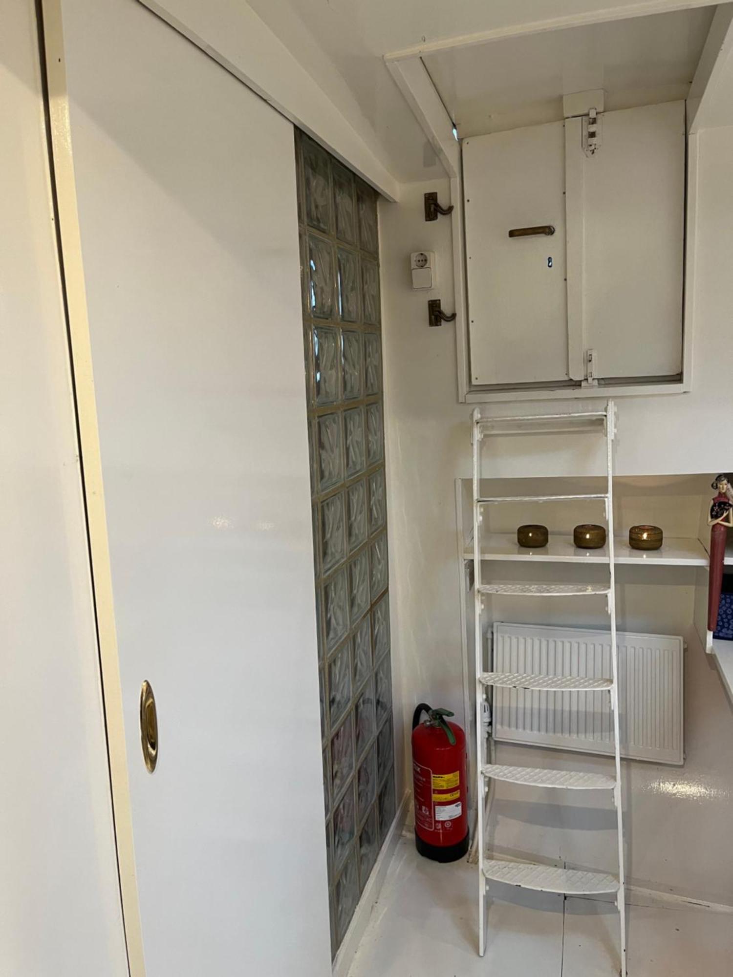 Woonboot Josja Homestay Amsterdam
