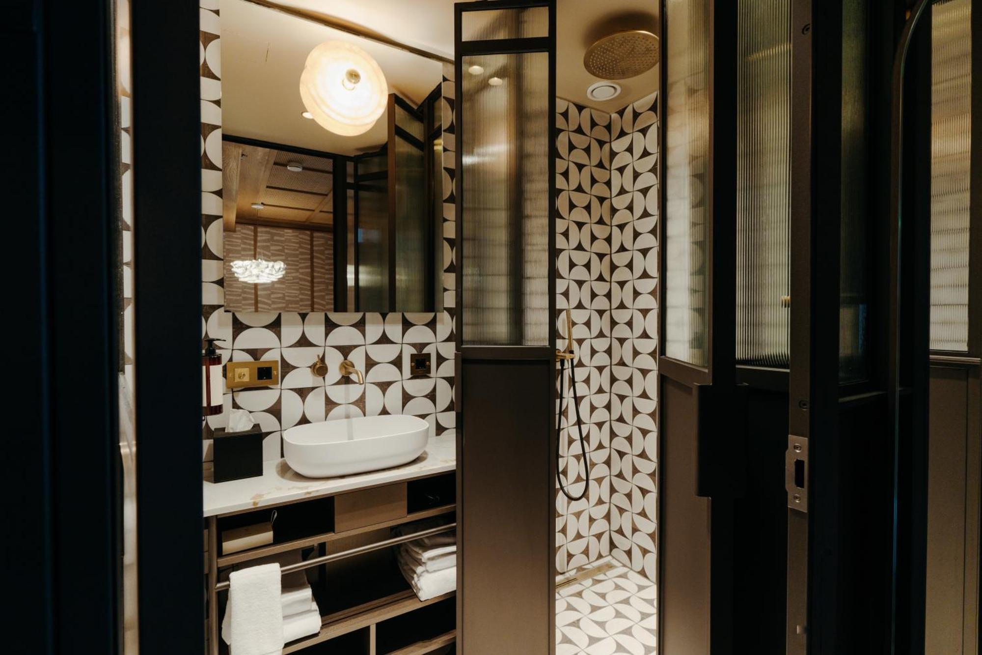 The Diamond Hotel 5*