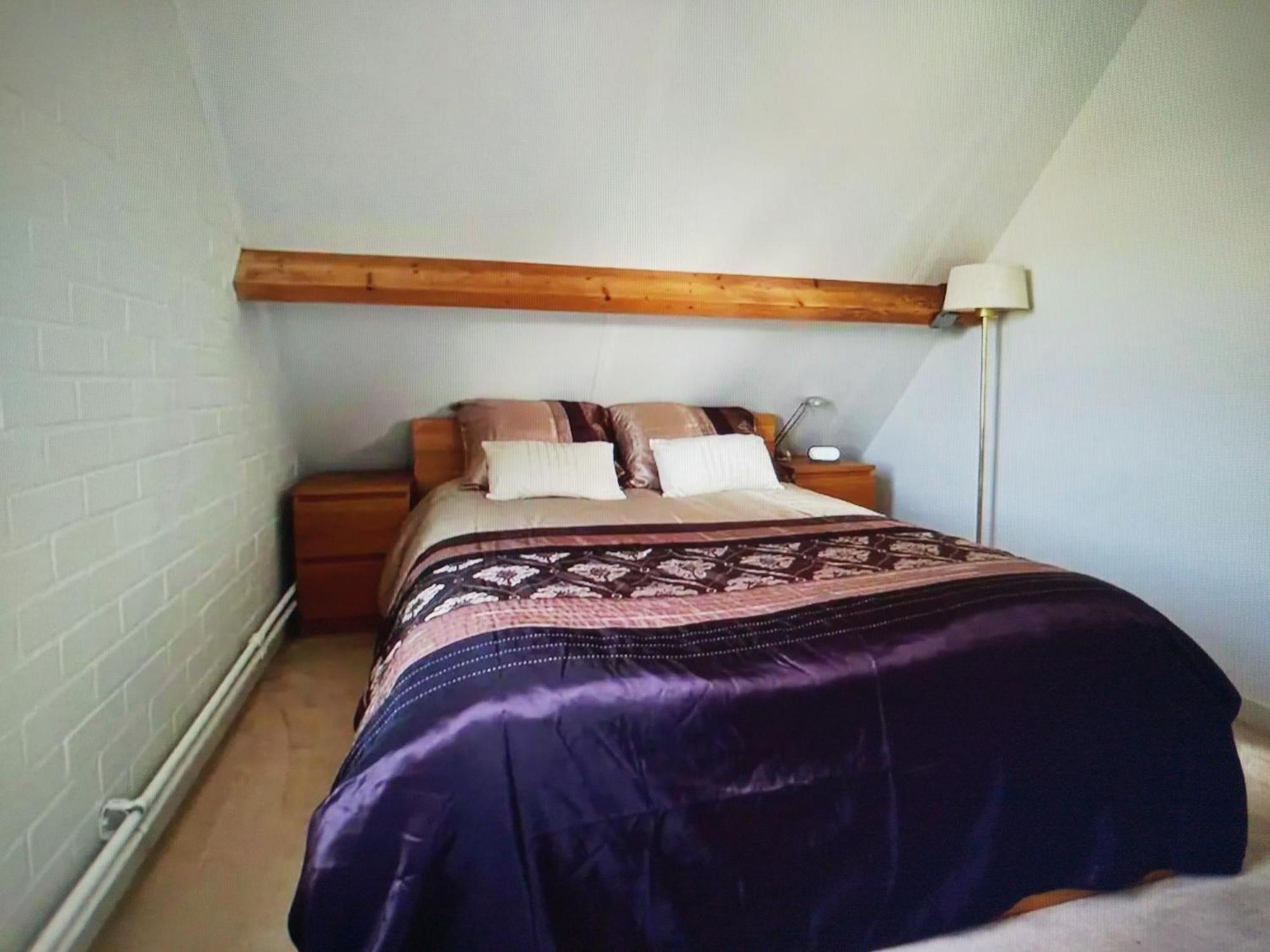 Apartment Lanson Qq