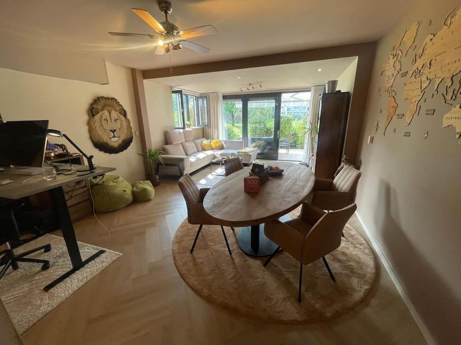 Apartment Luxe Bij Zuidas Met Tuin En Buitendouche