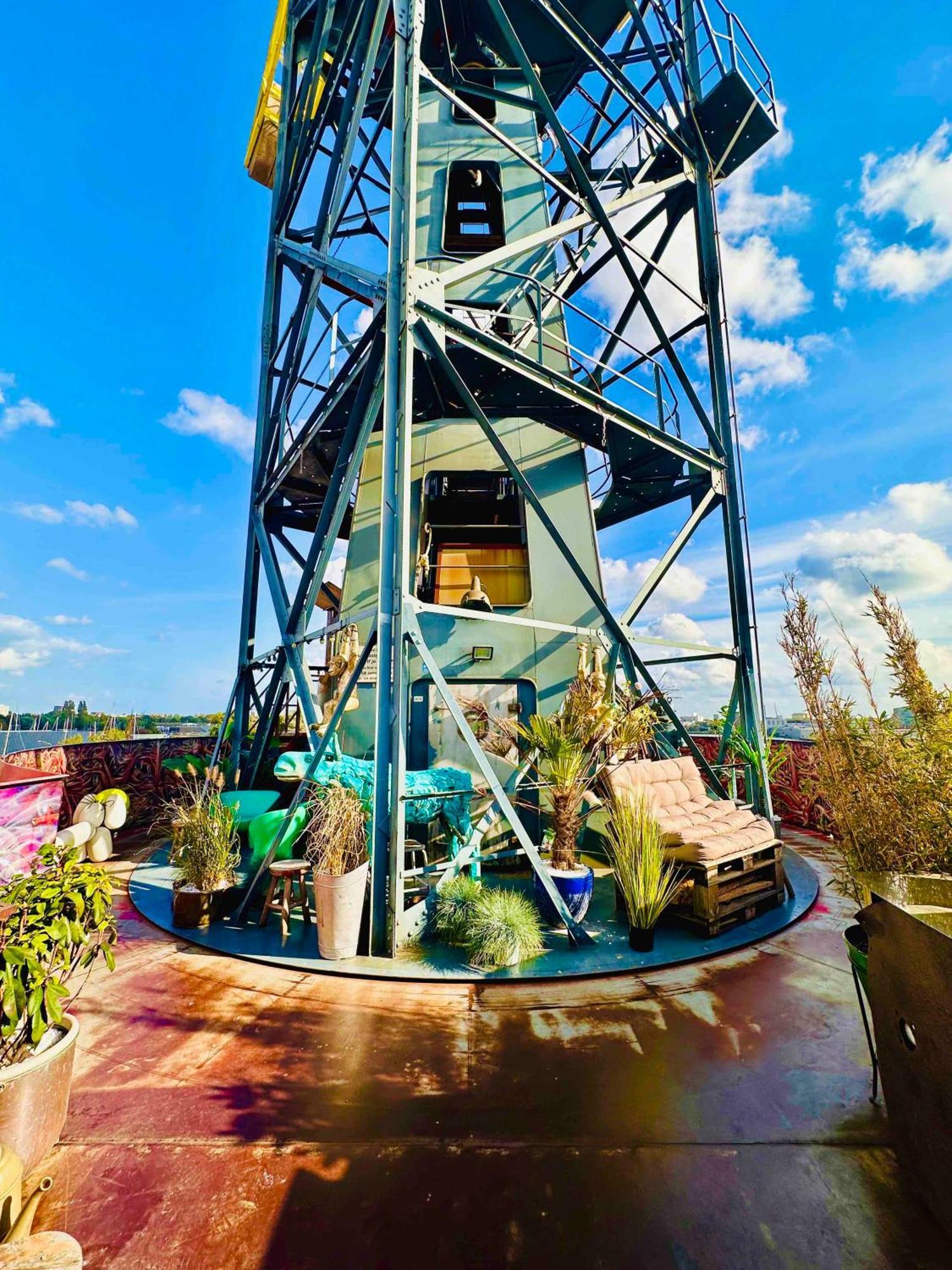 Faralda Crane Hotel