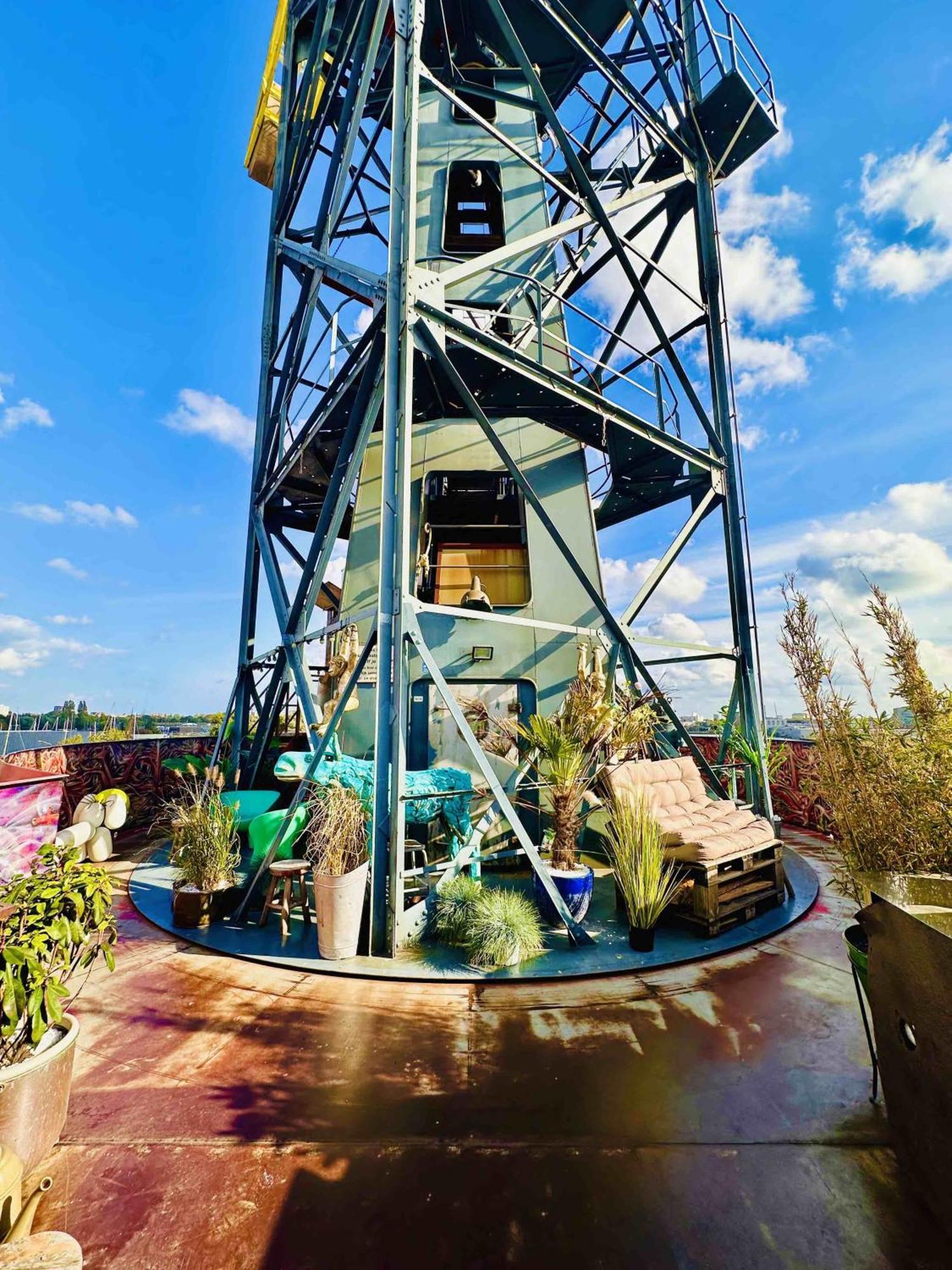Faralda Crane Hotel