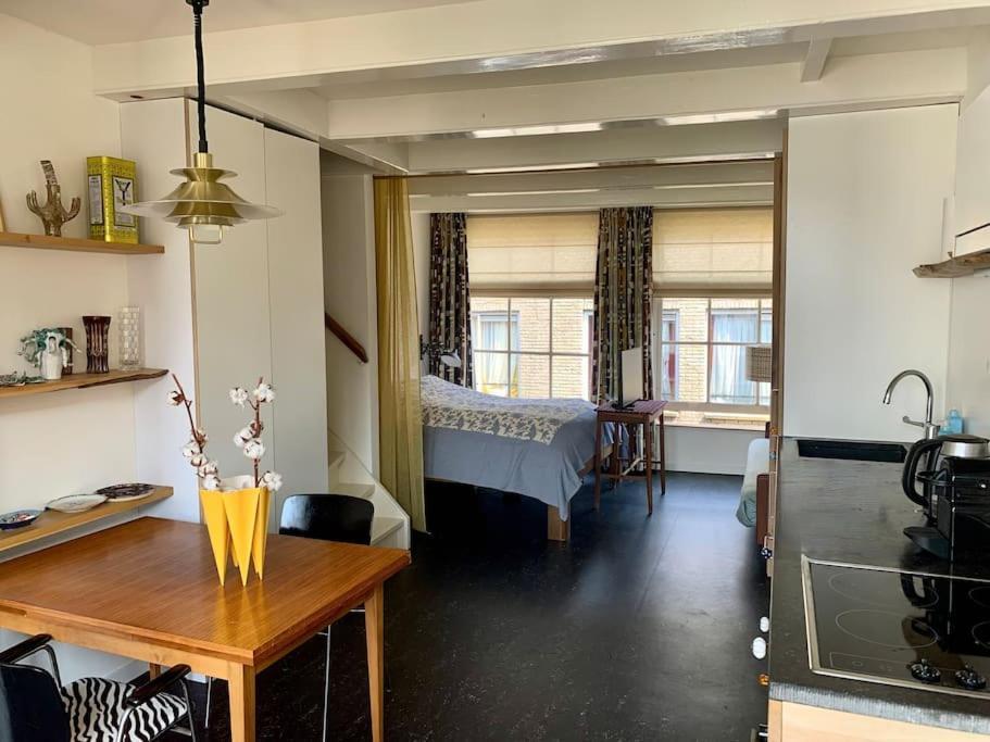 Roof Terrace Bnb In De Jordaan Apartment *