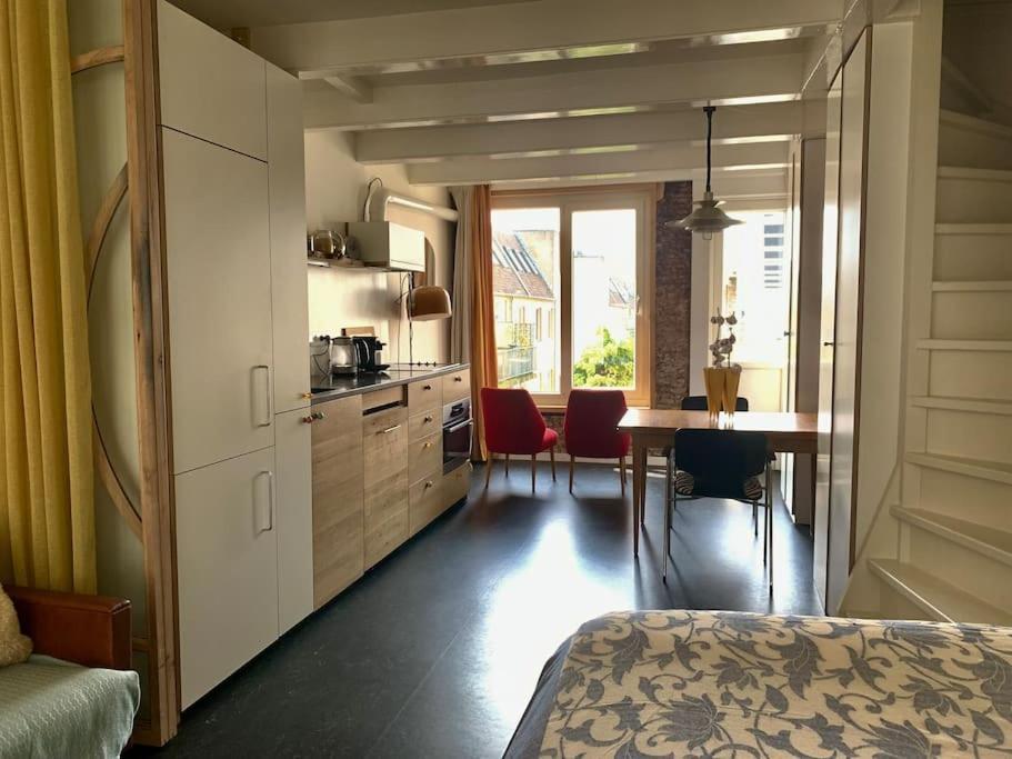 Apartment Roof Terrace Bnb In De Jordaan *