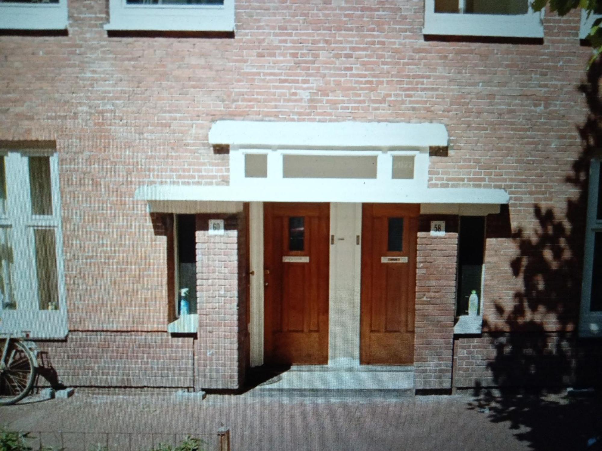 Met 2 Balkons Ae