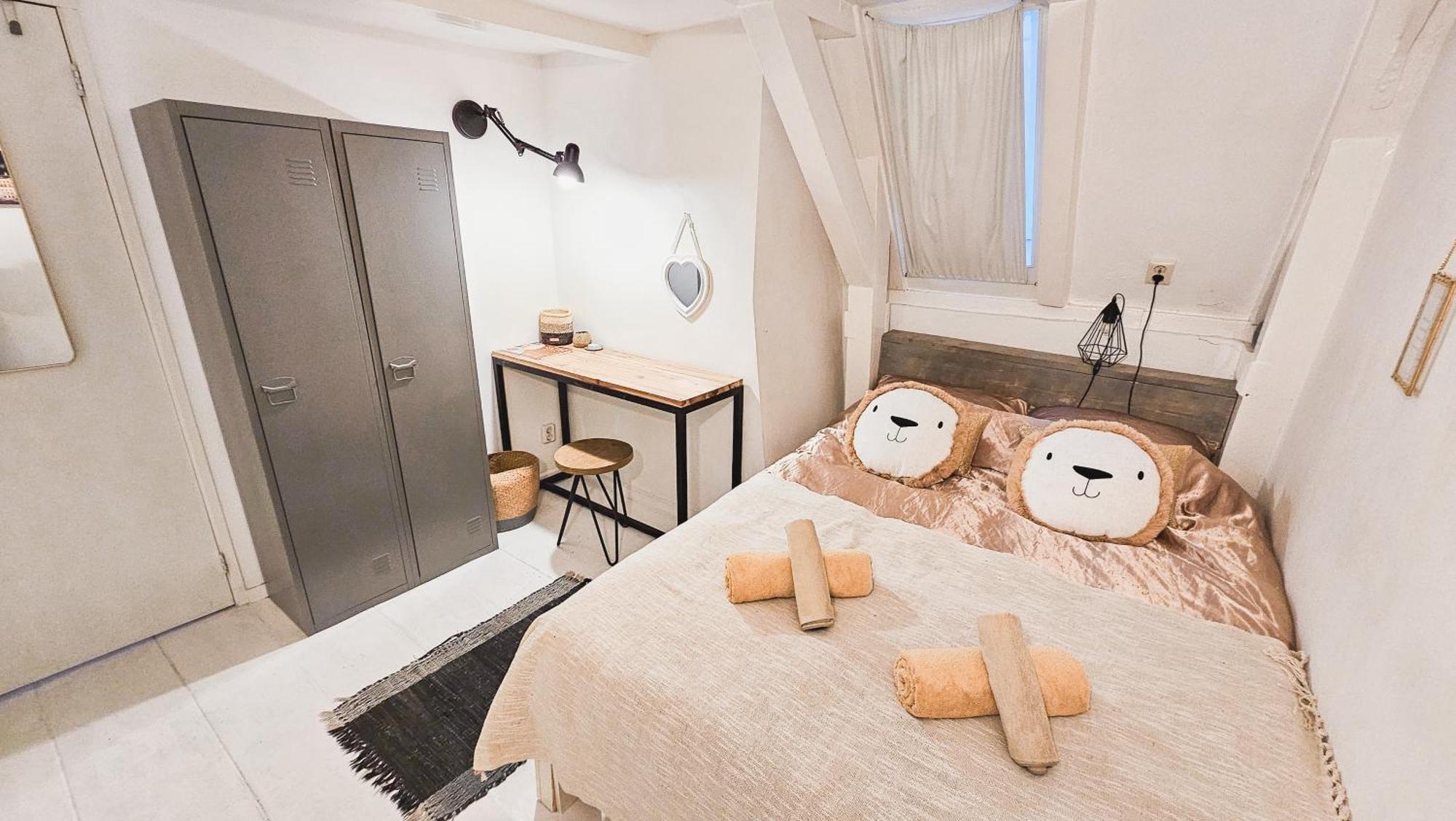 Two Bedroom In Historic Canalhouse From 1618 - Centre Amsterdam
