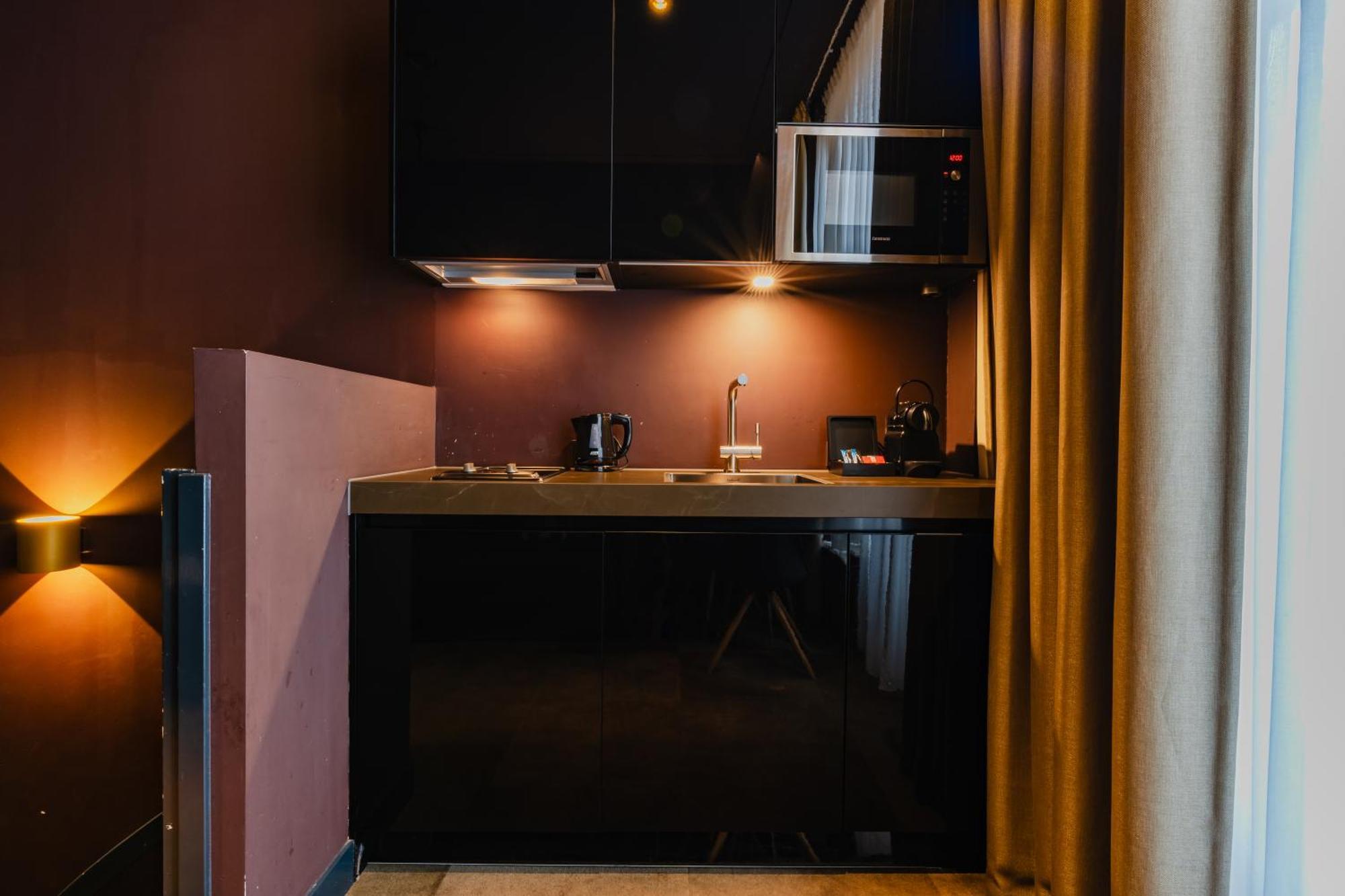 Hotel De Jonker Urban Studios&suites 4*