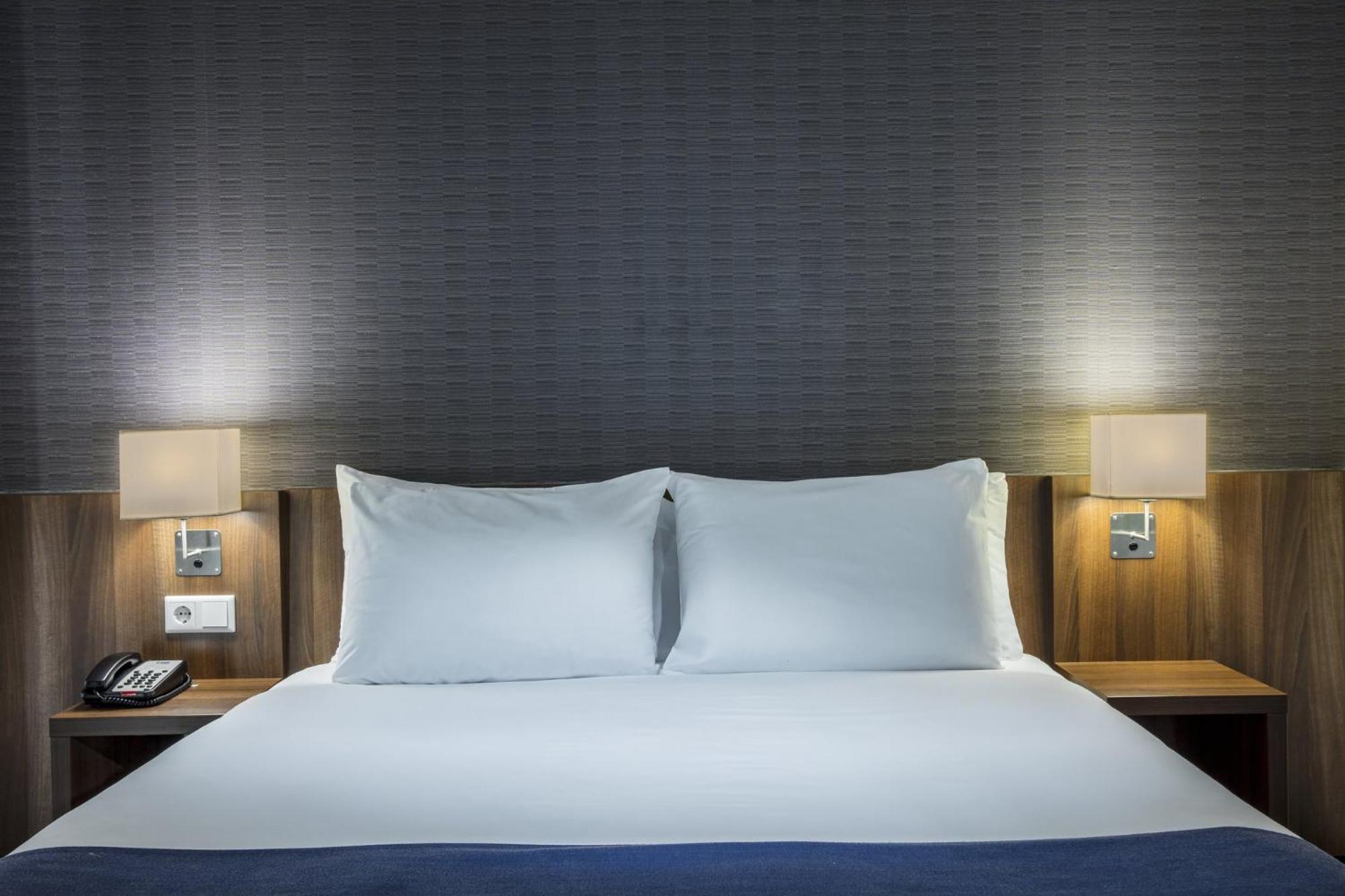 Hotel Express Arena Towers By Ihg Amsterdam