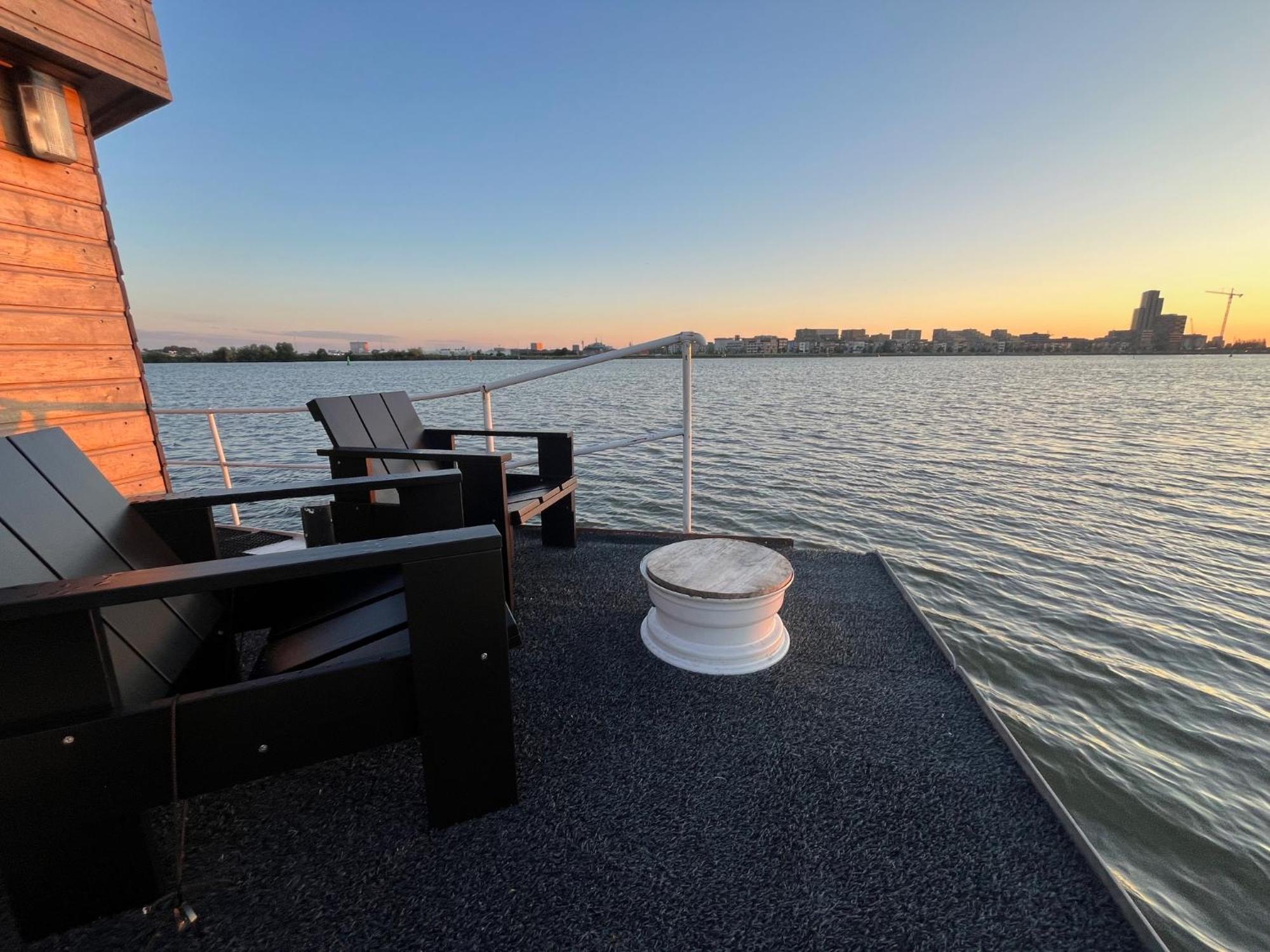 Casey's View House Boat * Amsterdam