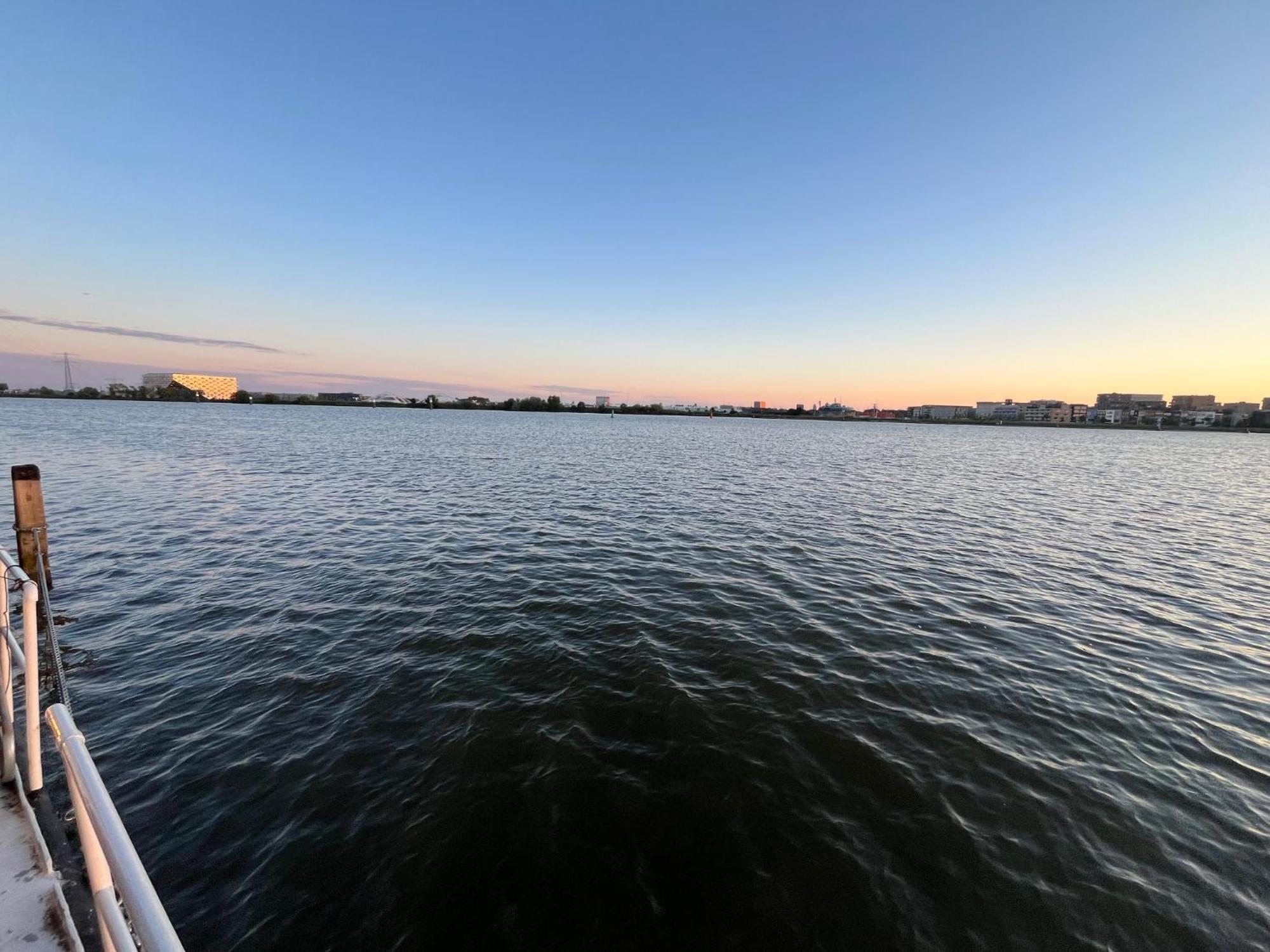 Casey's View House Boat Bed & Breakfast Amsterdam