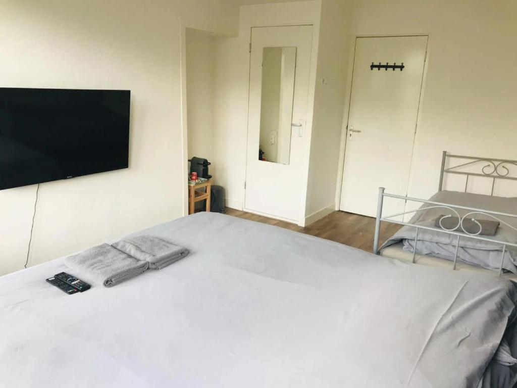 Canalview Hotel