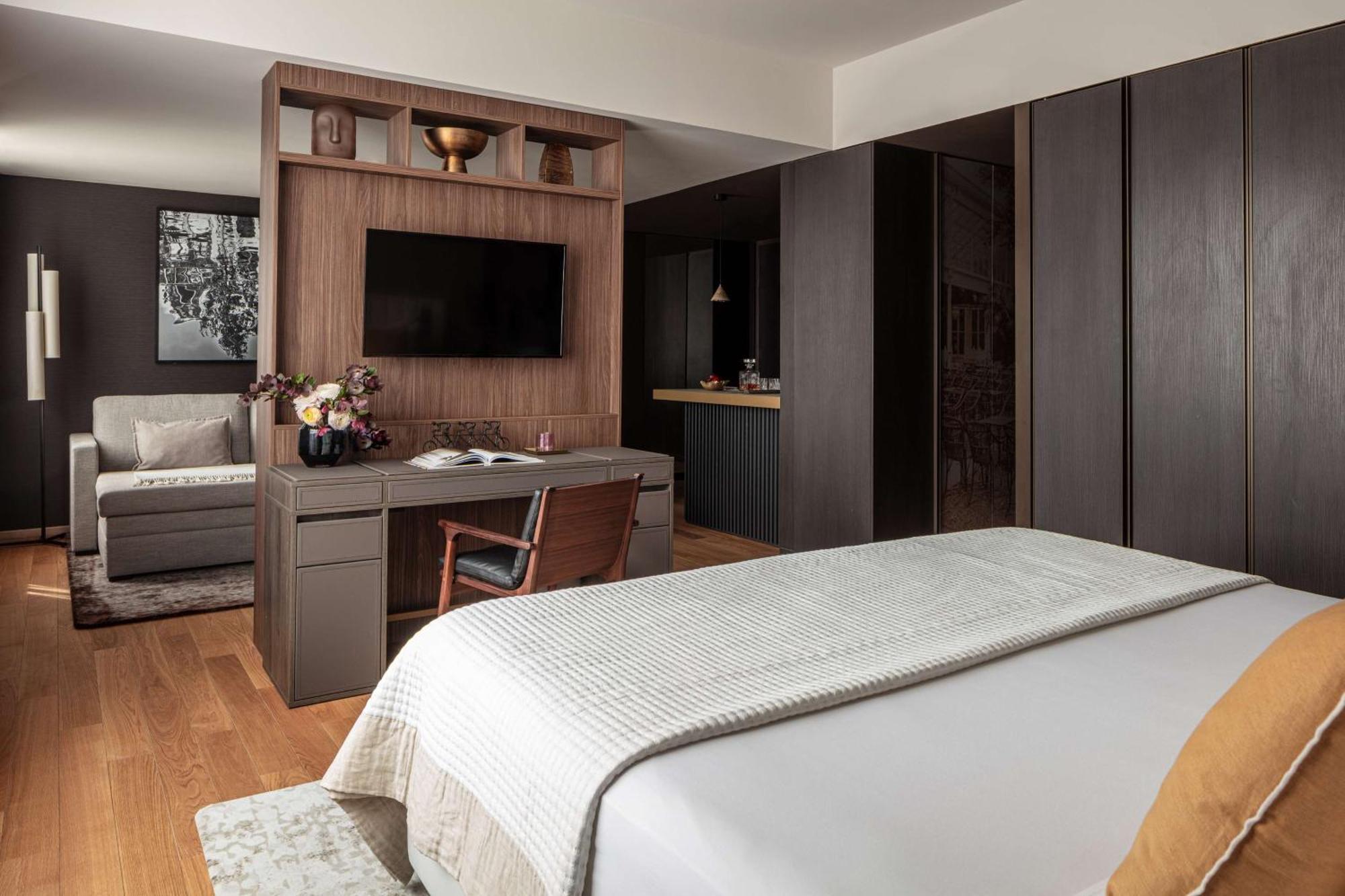 Hotel Anantara Grand Krasnapolsky