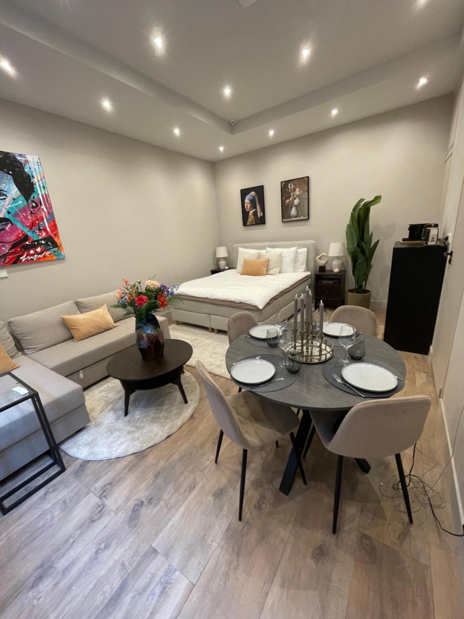 Acomodação com café da manhã  Grachtenappartement *