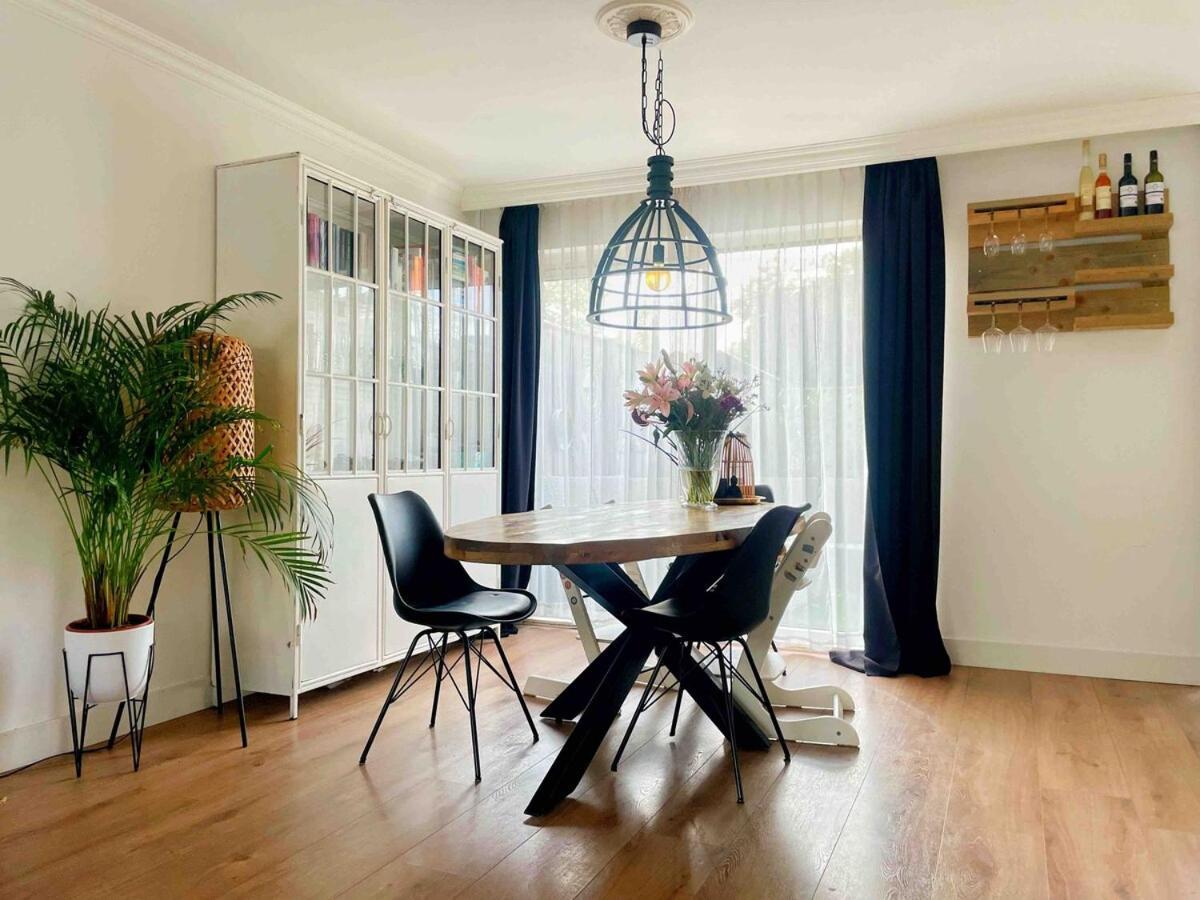 Holiday home Spacious And Cozy House With Affordable Parking Amsterdam