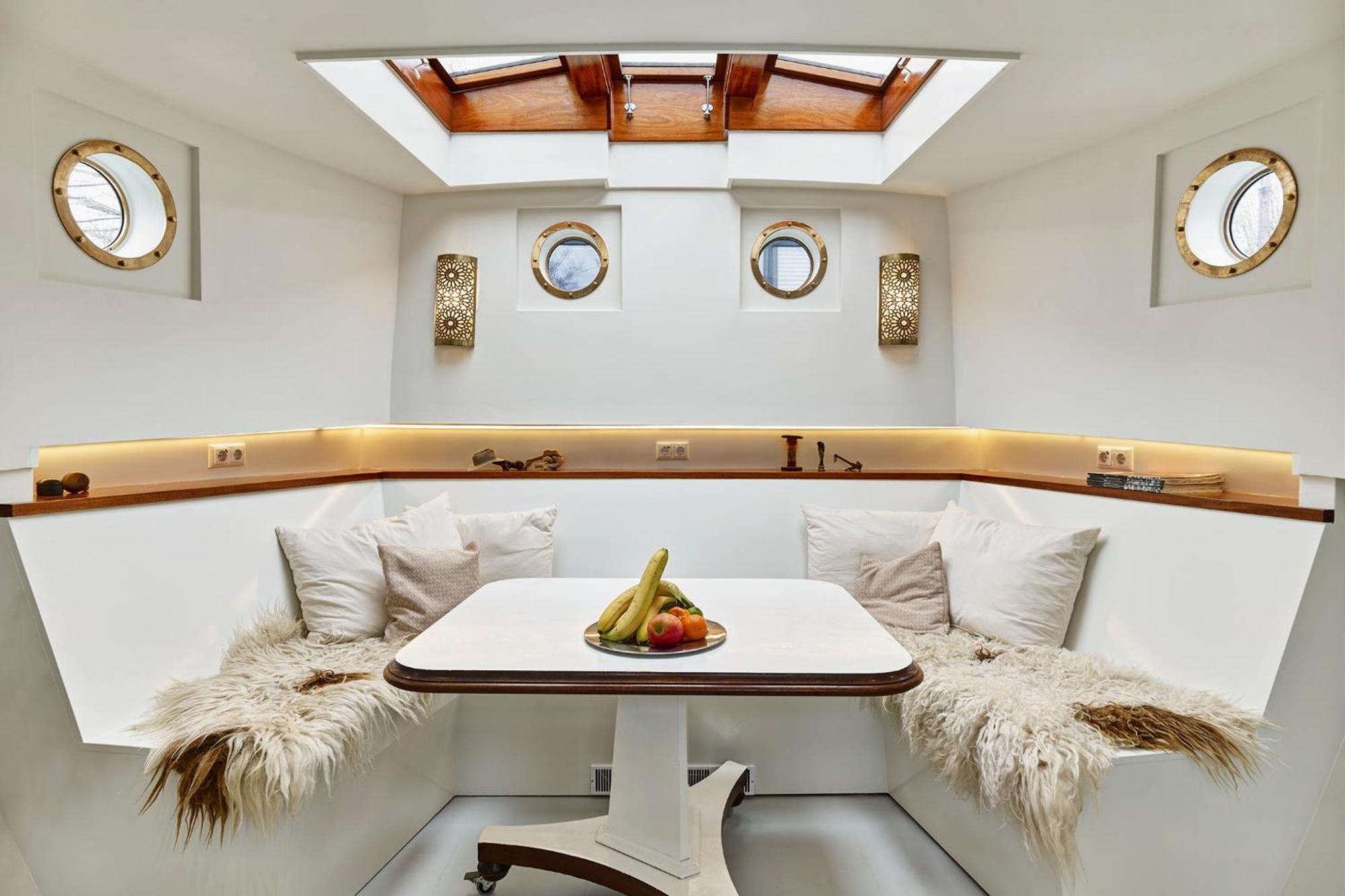 Your Houseboat