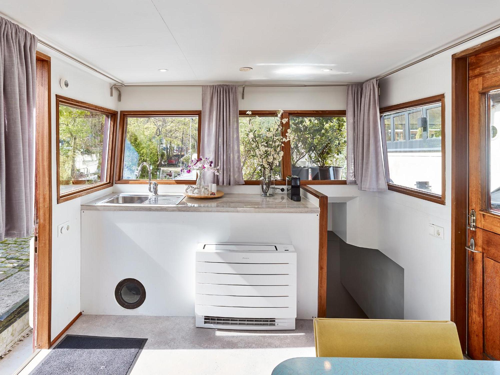 Your Houseboat