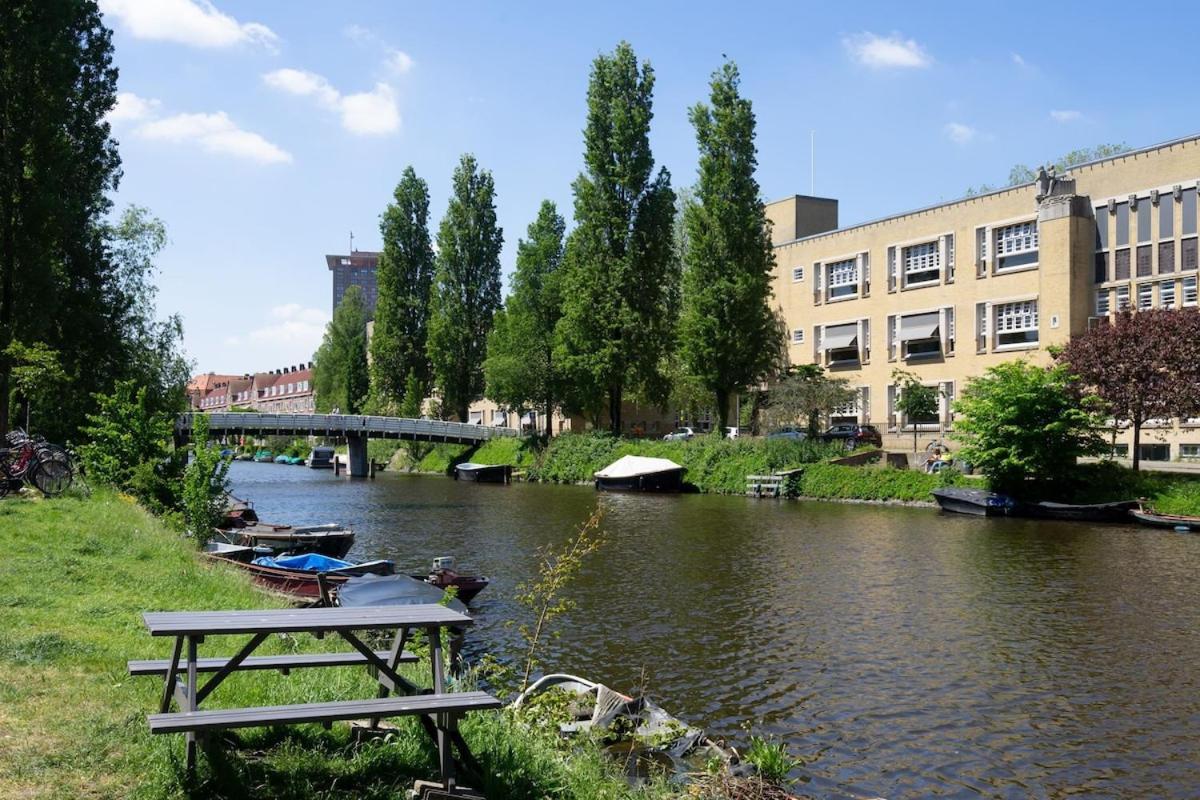 Beautiful Local In The Heart Of *