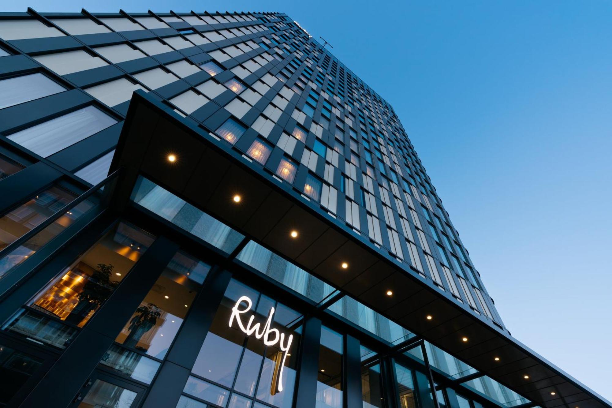 Hotel Ruby Emma Hotel Amsterdam 4*