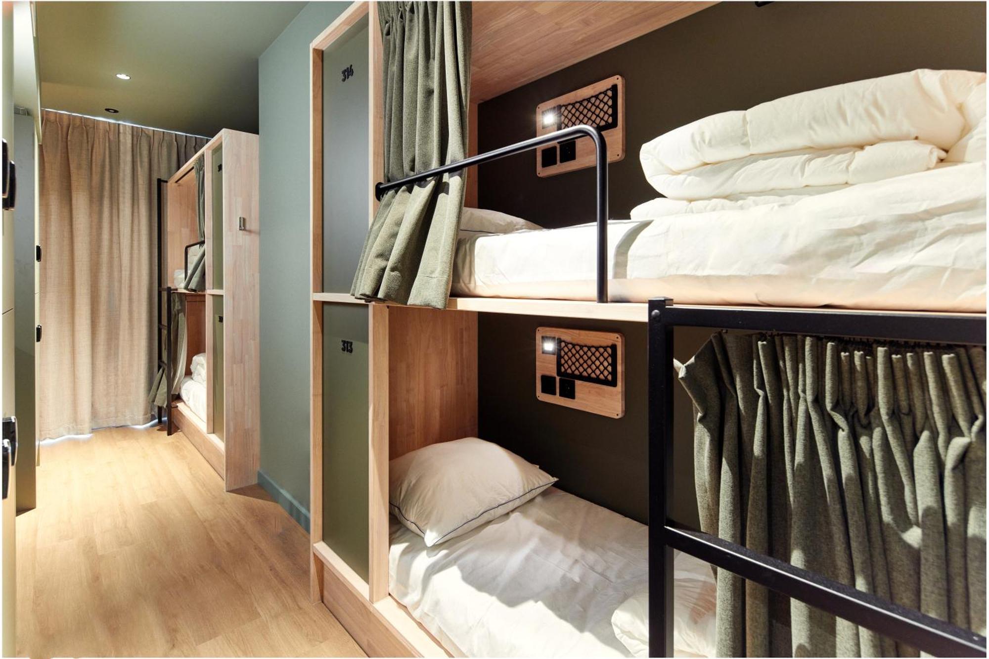 Hostel The Elephant *
