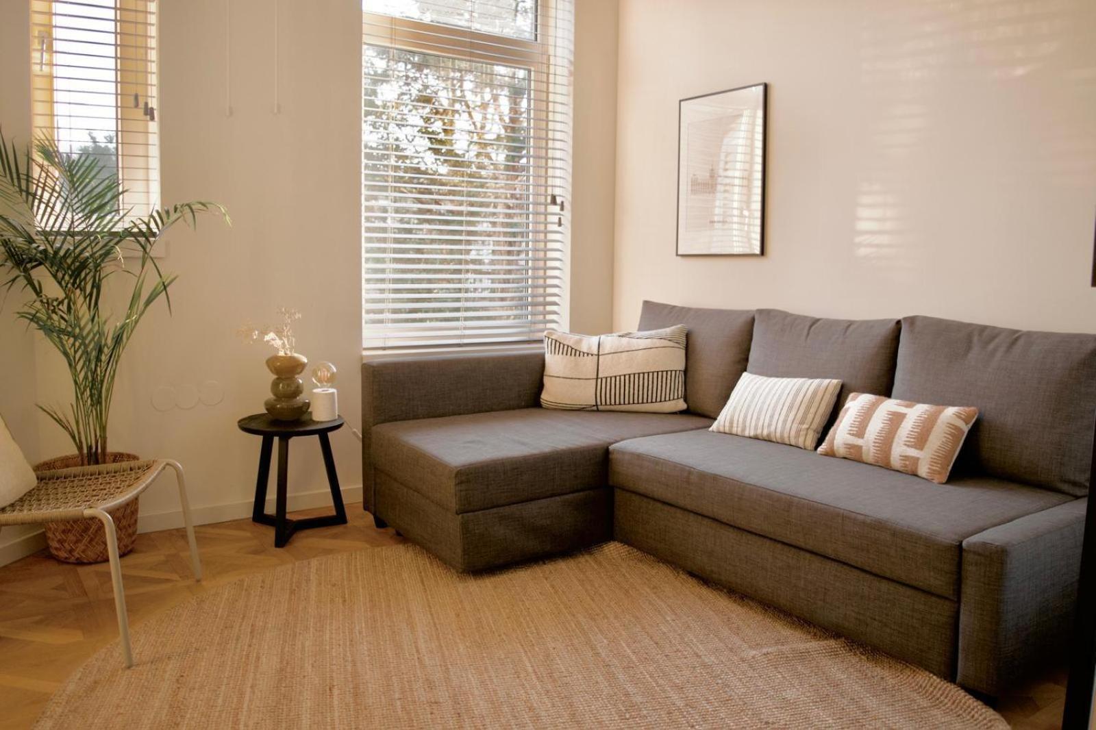 Luxury With Private Bathroom On Great Location. Homestay