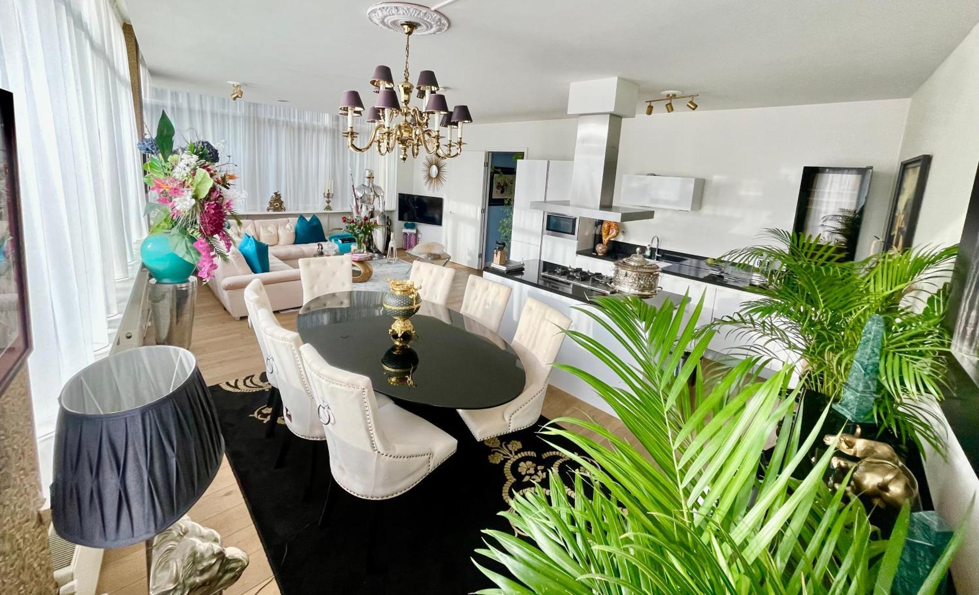 Luxury Center With Canal View 1 Kingsize Bed And 1 Sleeping Sofa Apartment