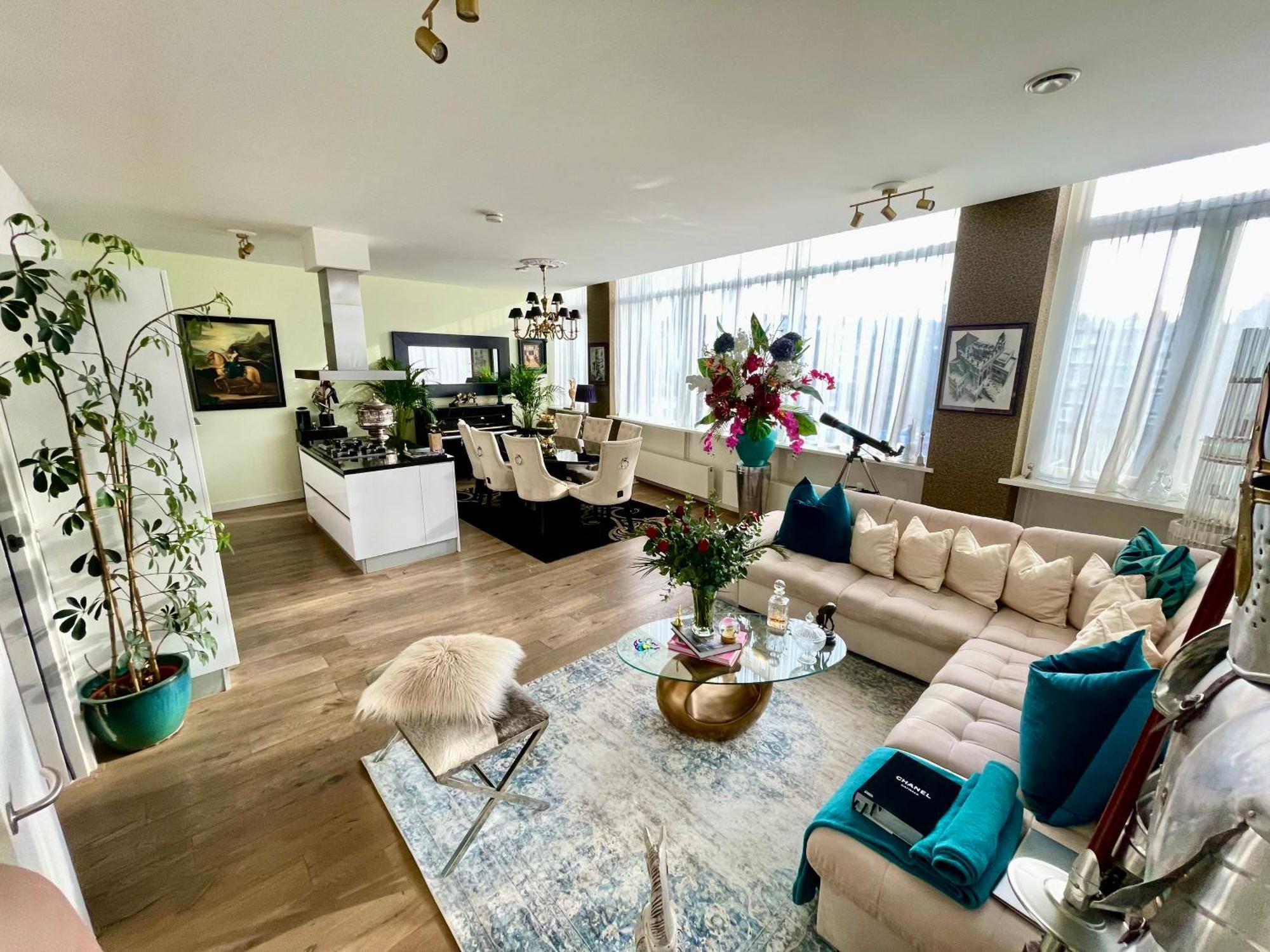 Luxury Center With Canal View 1 Kingsize Bed And 1 Sleeping Sofa
