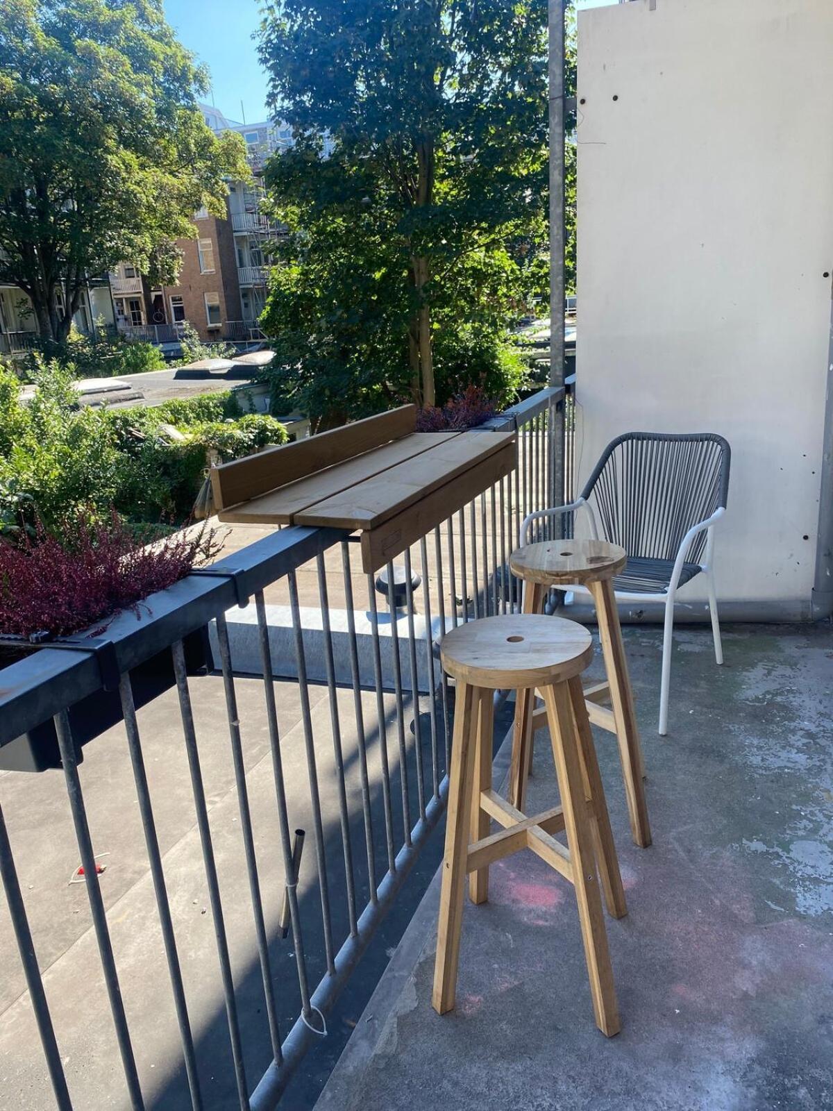 Centrally Located 2-bedroom In Oud-west * Amsterdam