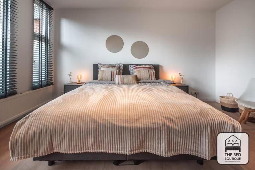 De Tulp Luxury - Free Parking! Apartment