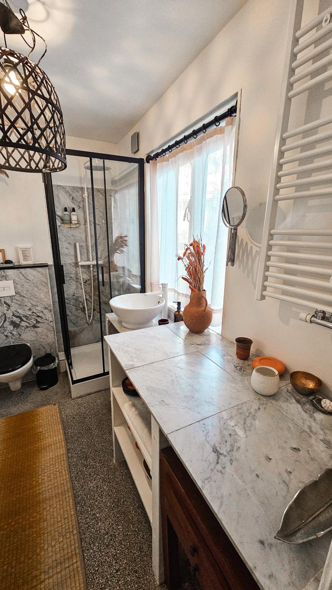 Bed & Breakfast En-suite In Historic Canalhouse From 1729
