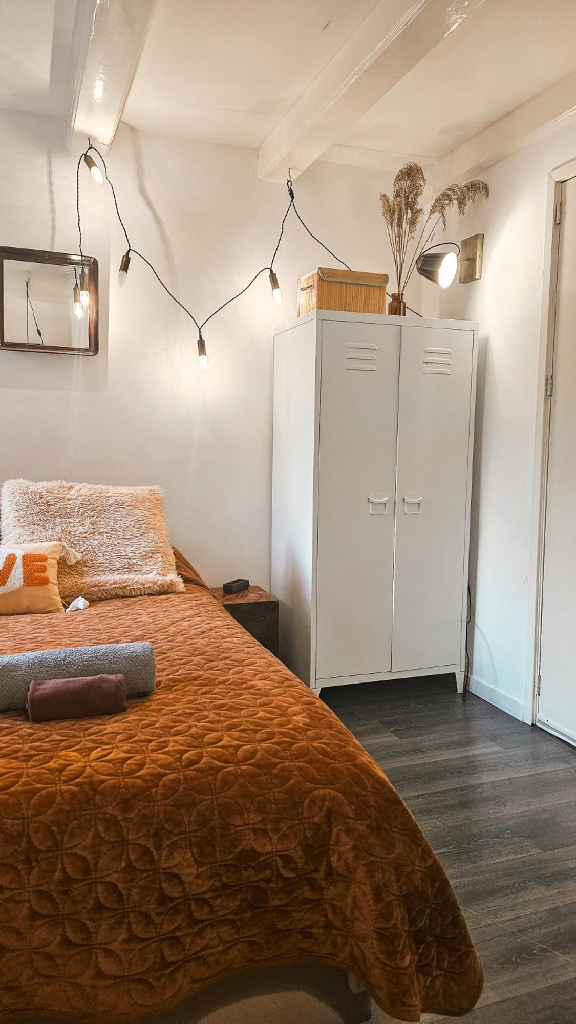 Bed & Breakfast En-suite In Historic Canalhouse From 1729